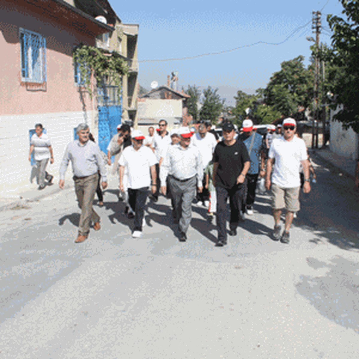 Mehmet Akif Ersoy Kent Ormanında İlk Doğa Yürüyüşü