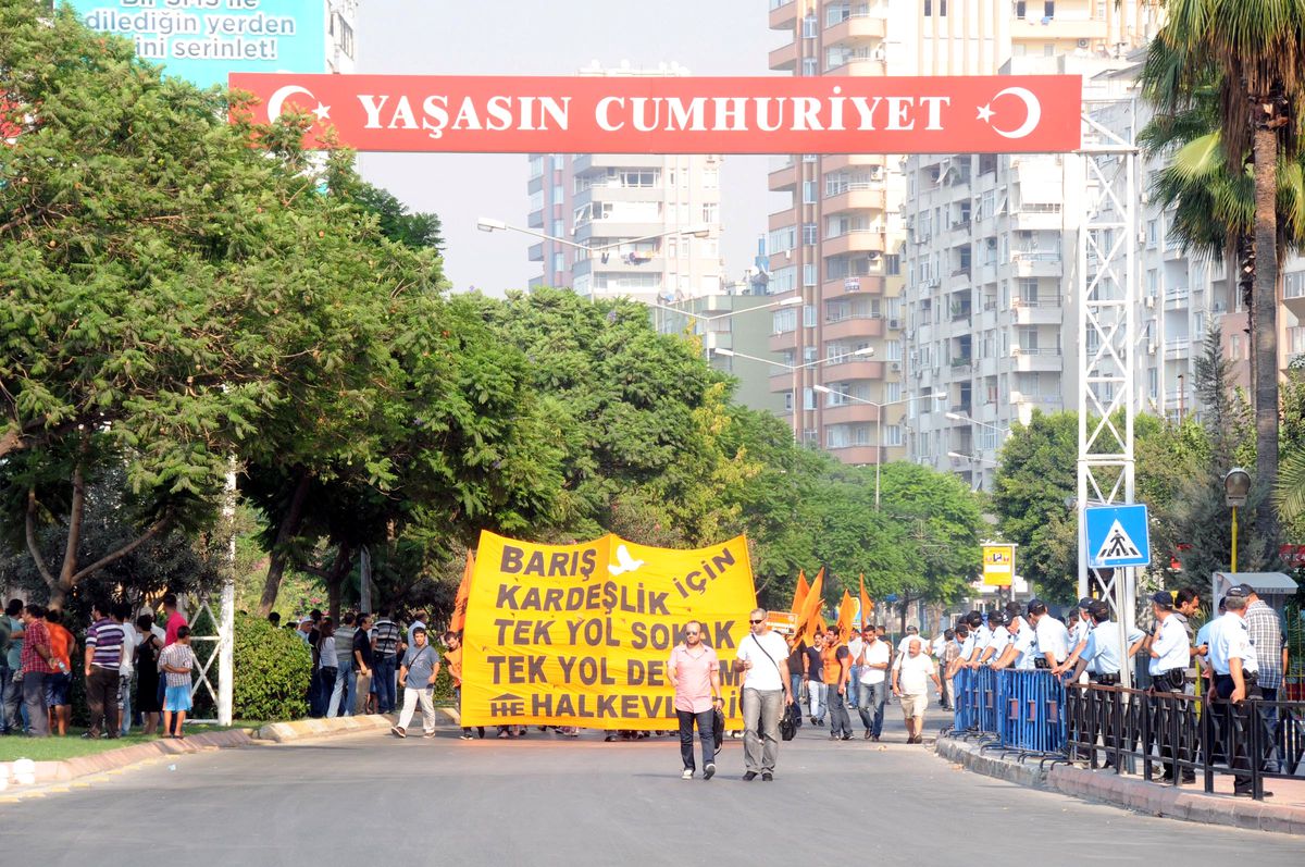 'barış Mitingi', PKK Gösterisine Dönüştü
