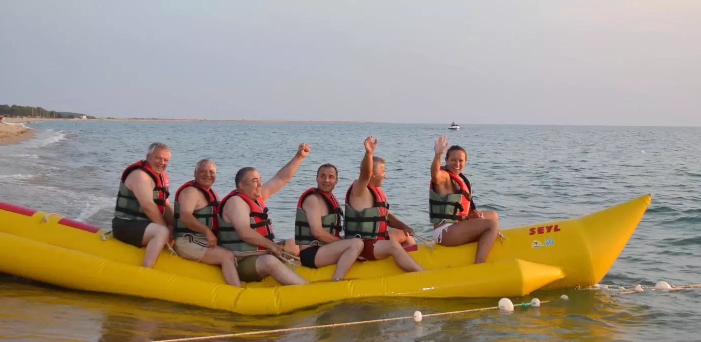 CHP\'li Meclis Üyeleri Denizde Stres Attı