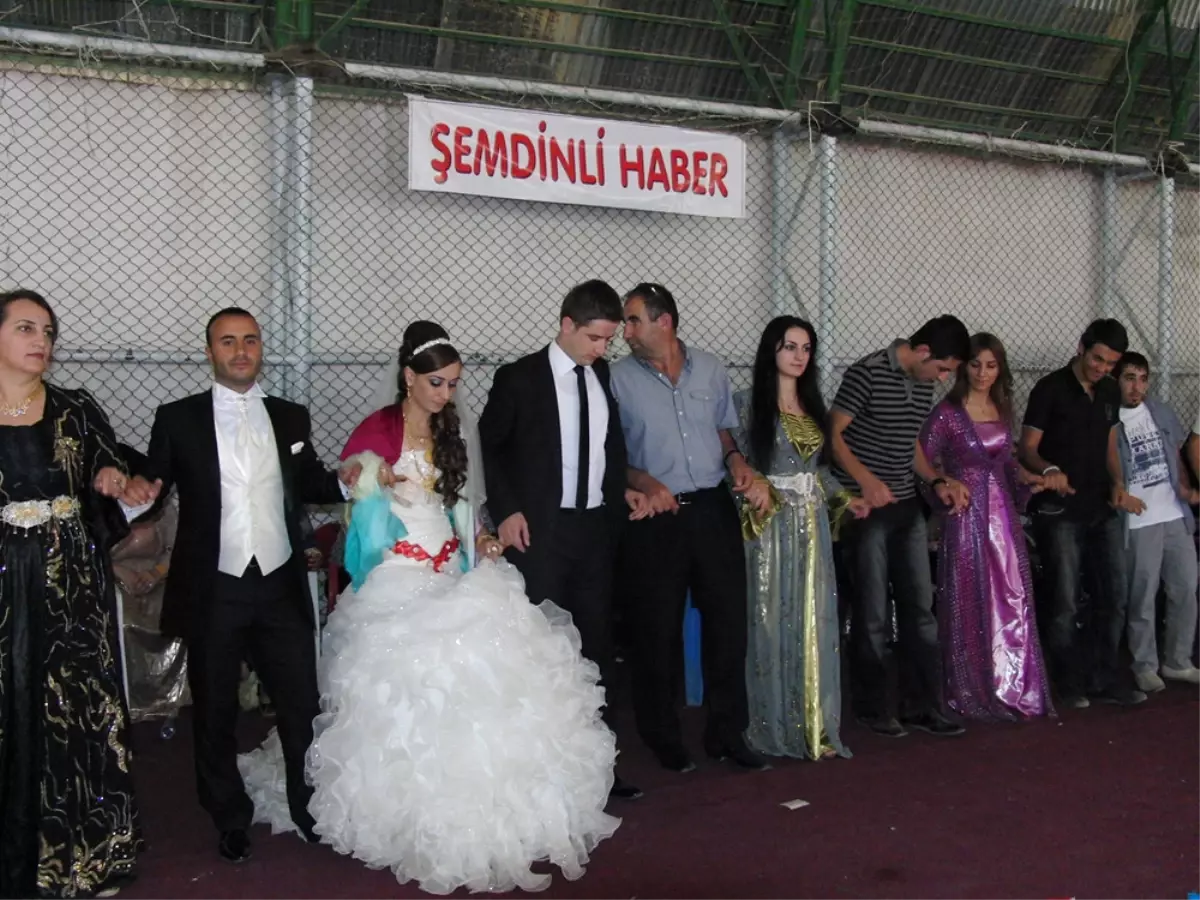 Şemdinli\'ye PKK Baskını: 2 Şehit, 3 Vatandaş Ölü, 12 Yaralı