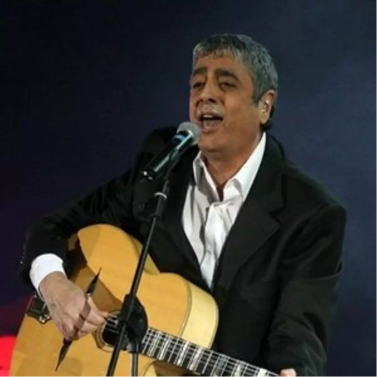 Enrico Macias, Konser İçin İstanbul\'da