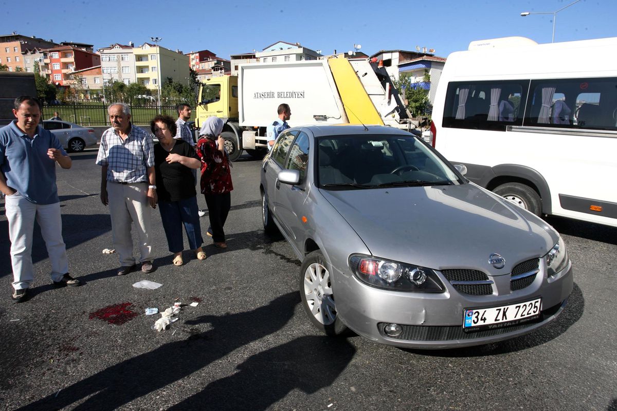 Ataşehir'de Trafik Kazası : 2 Yaralı