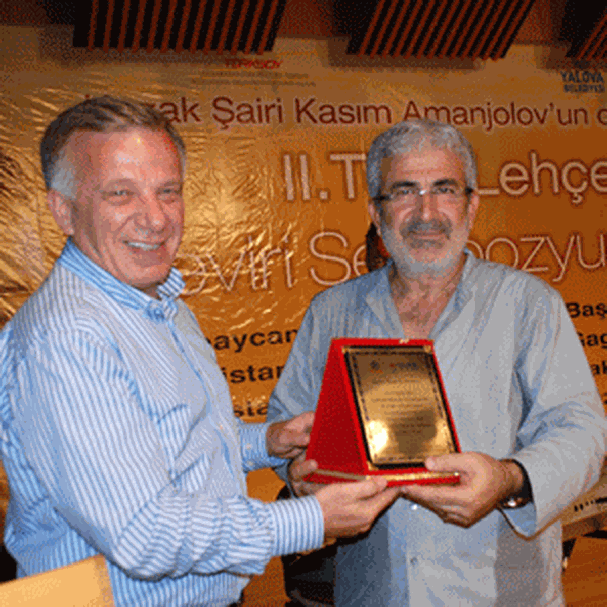 Esat Kabaklı Ayakta Alkışlandı