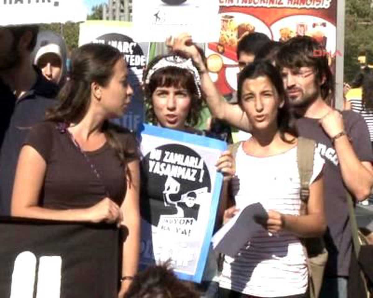 Harç Zammına Protesto
