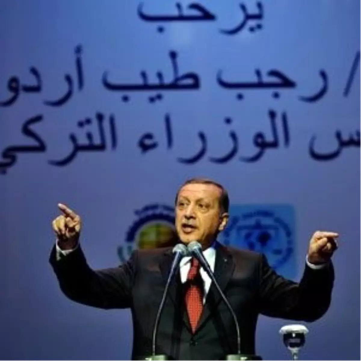 Erdoğan Halk Kahramanı Gibi