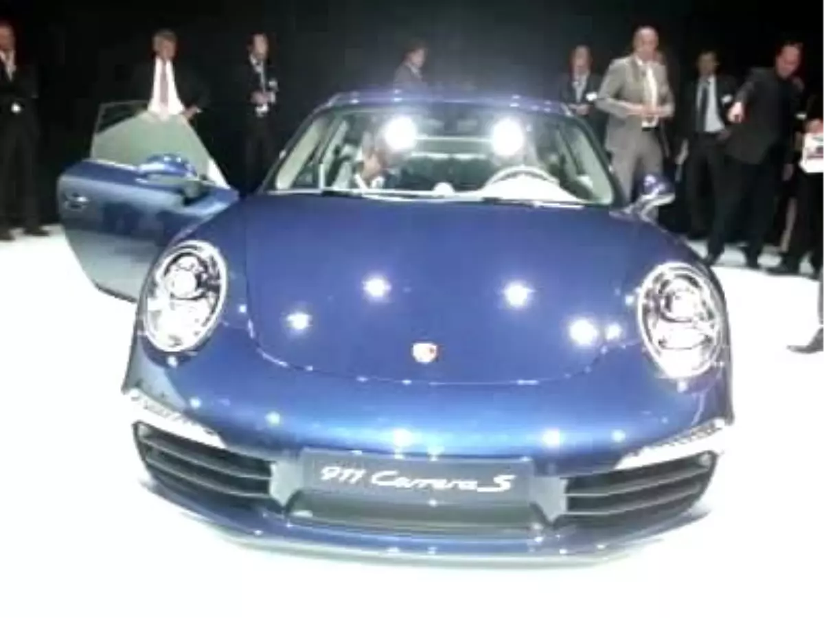 Yeni Porsche 911 Carrera İlk Kez Frankfurt\'ta Tanıtıldı