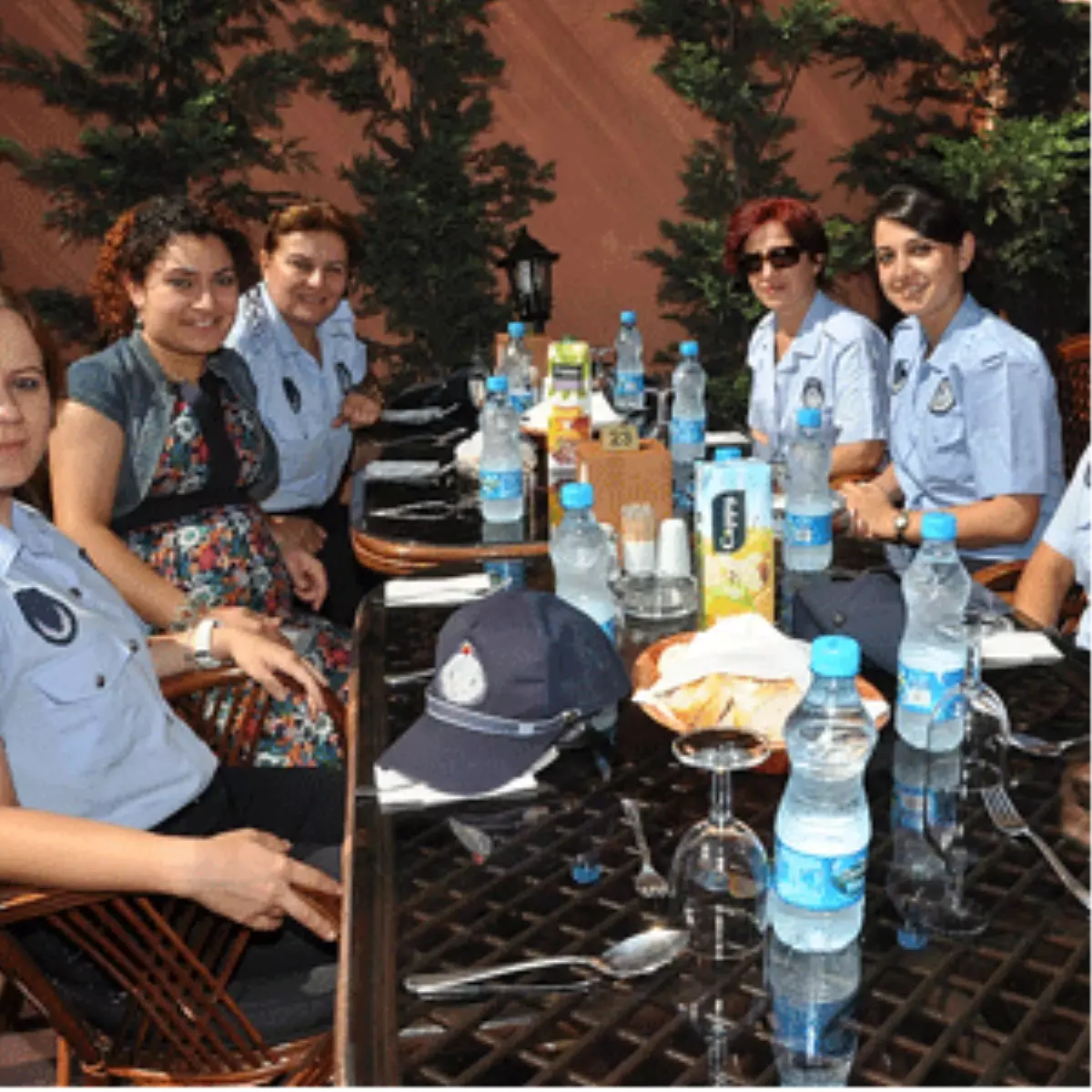 Eyüp\'te Zabıtalara Teşekkür Yemeği