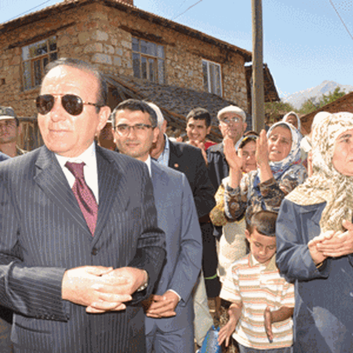 Yenice Mahallesi Tozdan Kurtuldu
