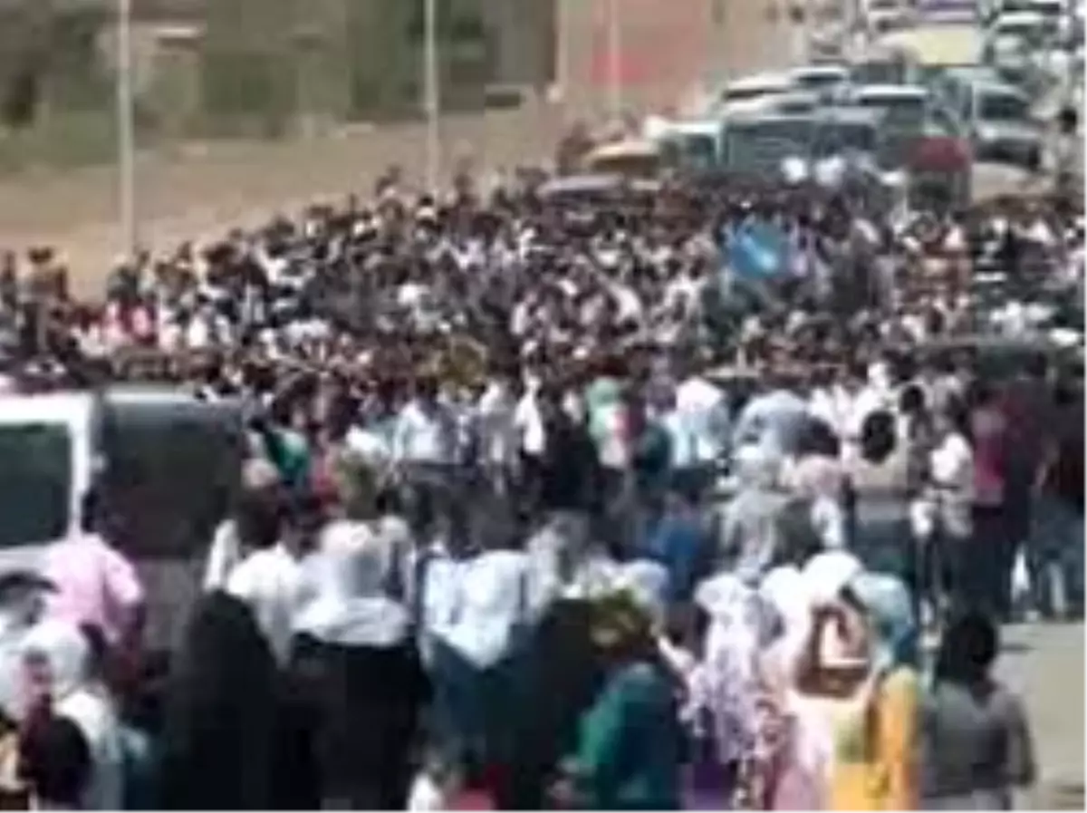 Demirtaş, \'Geri Adım Atmayacağız\'