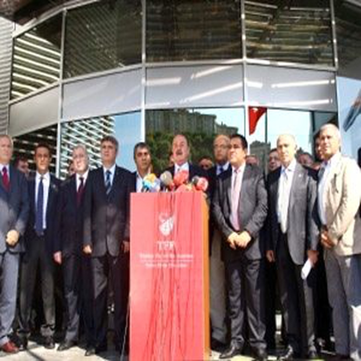 Kulüpler Birliği Başkanlığına En Yakın İsim Demirören