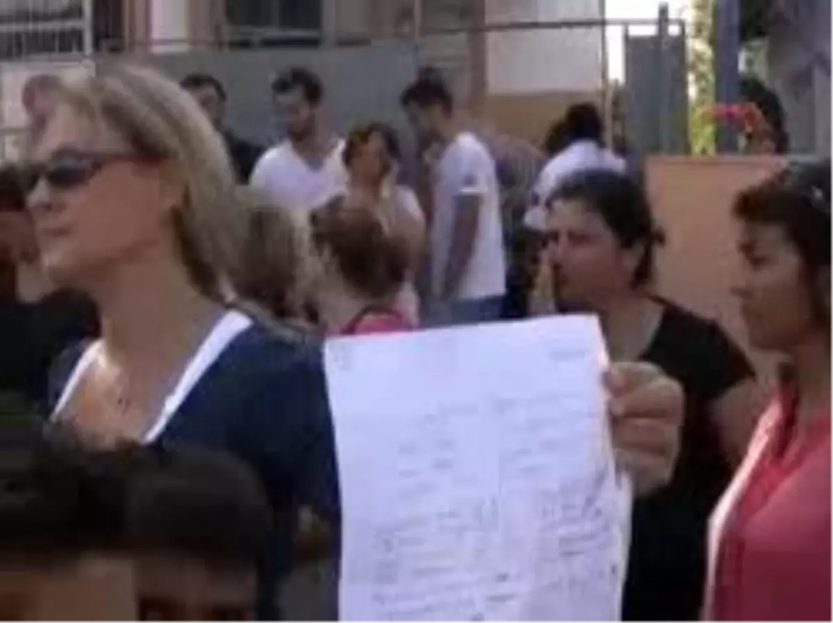 Okul Üzerine Okul, Velileri Kızdırdı