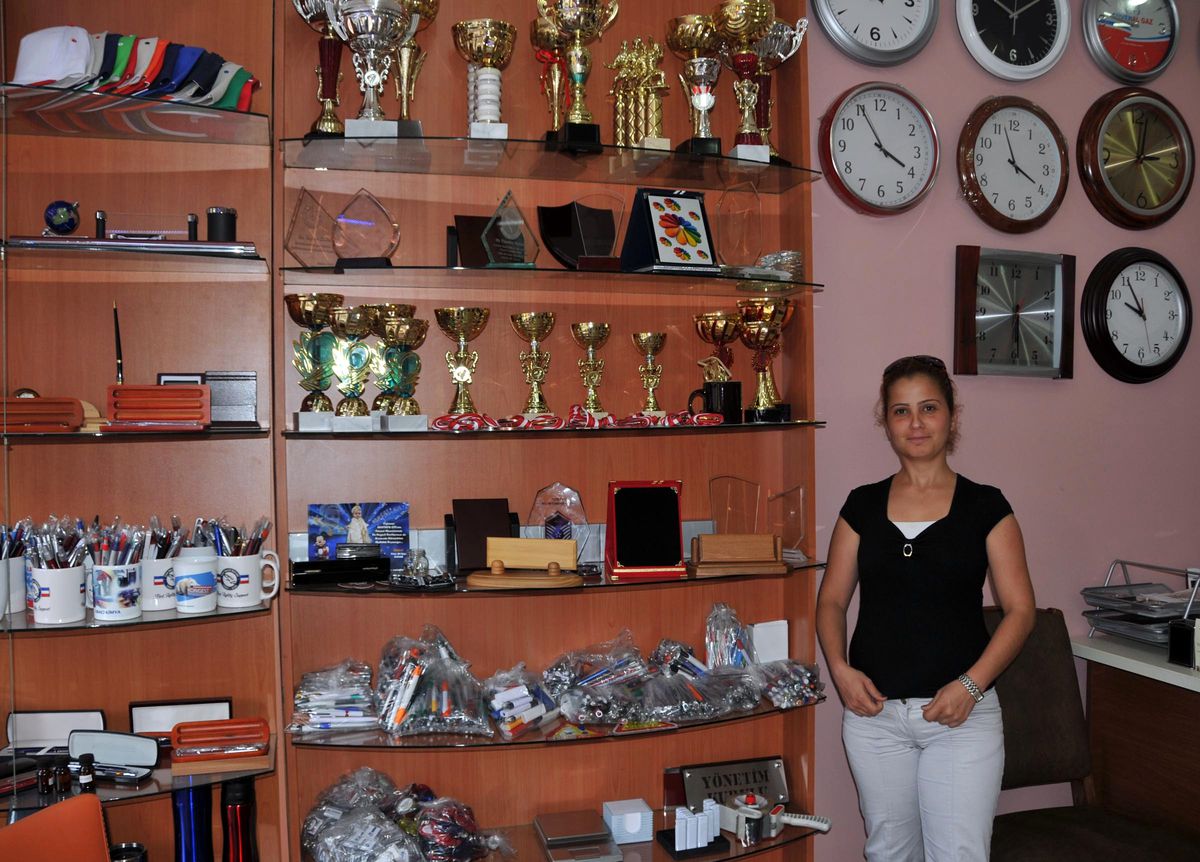 Plaket de Hediyelik Eşyalar Arasında