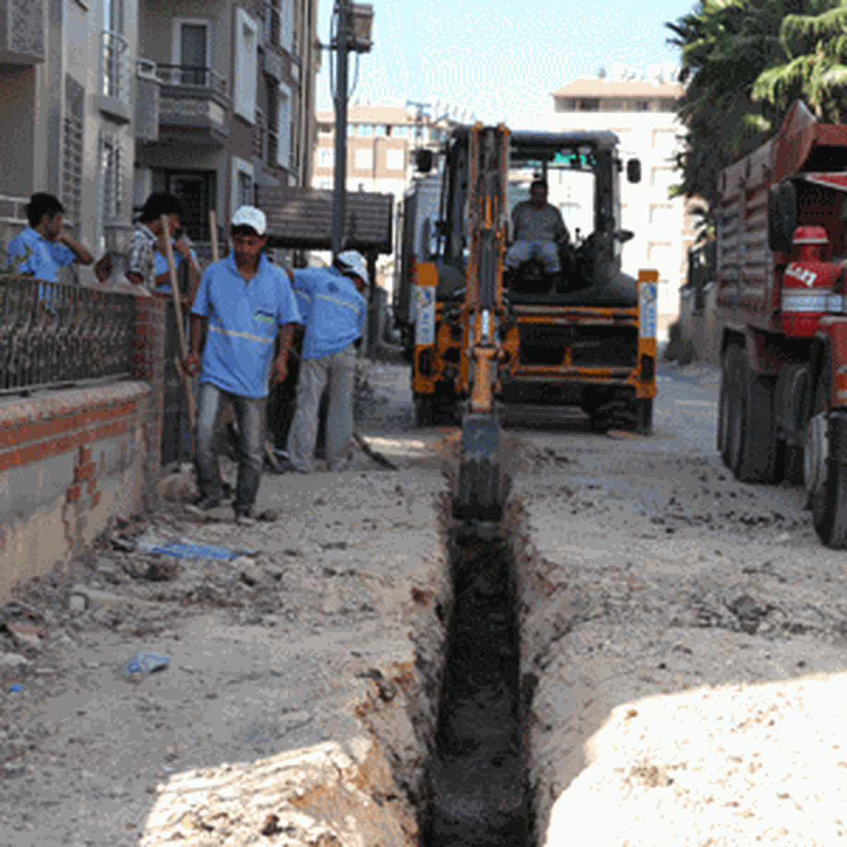Saraykent Mahallesi'nde Doğalgaz Hattı Döşeme Çalışmaları Başladı