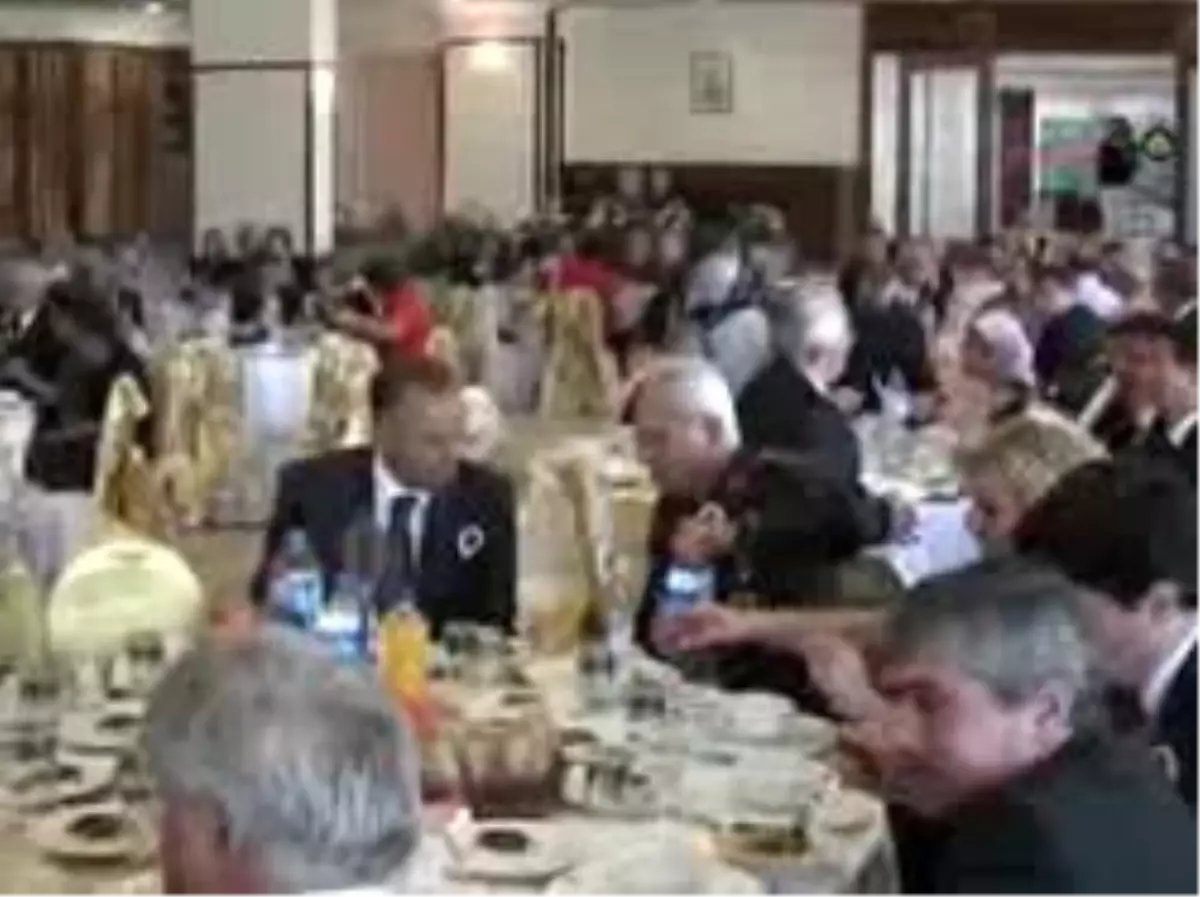 Vali Demir, \'terör Belası Aşama Aşama Bitecek"