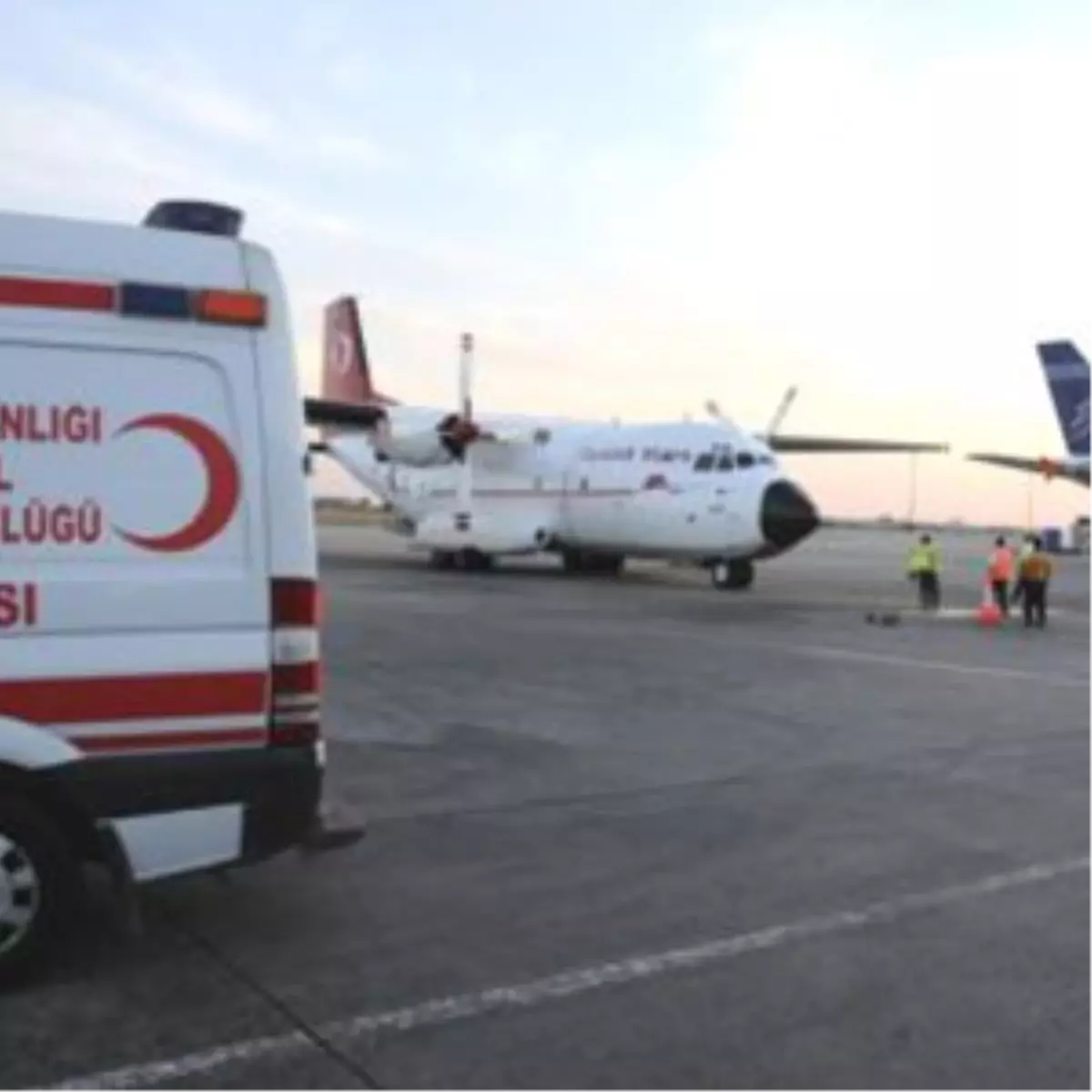 Libya\'daki Yaralılar Tedavi İçin Türkiye\'ye Getiriliyor