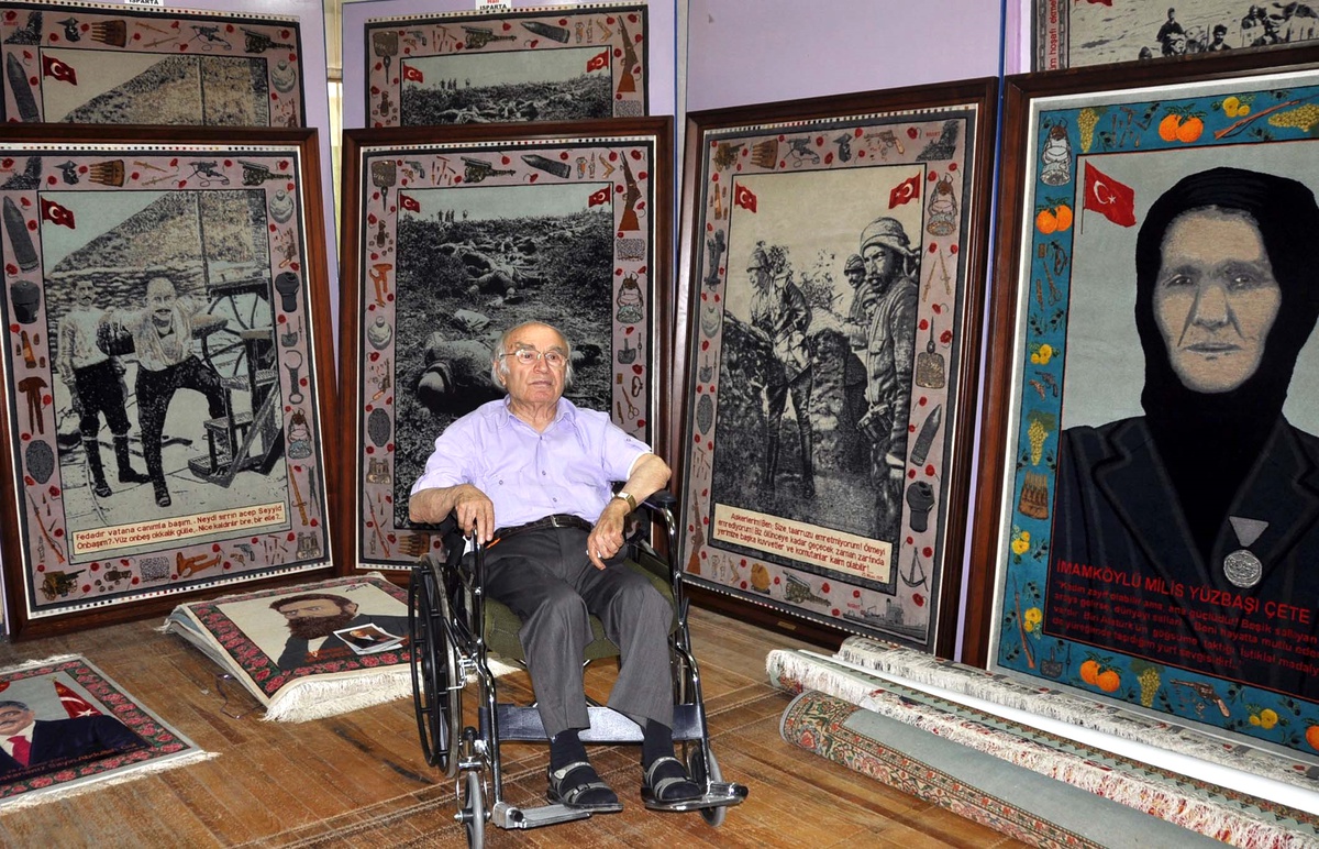 Meslekten Atılan Öğretmen Portre Halı Sanatçısı Oldu