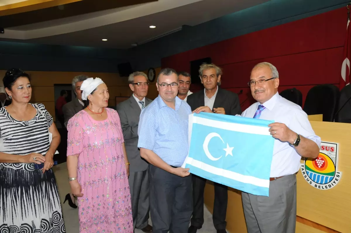 Uluslararası Karacaoğlan Şelale Şiir Akşamları Başladı