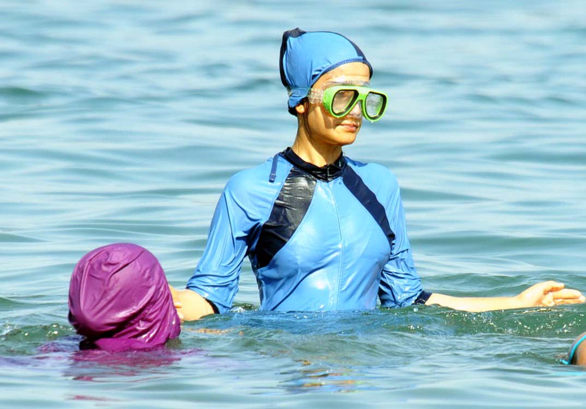 Bodrum'da Plajlara Turist Akını