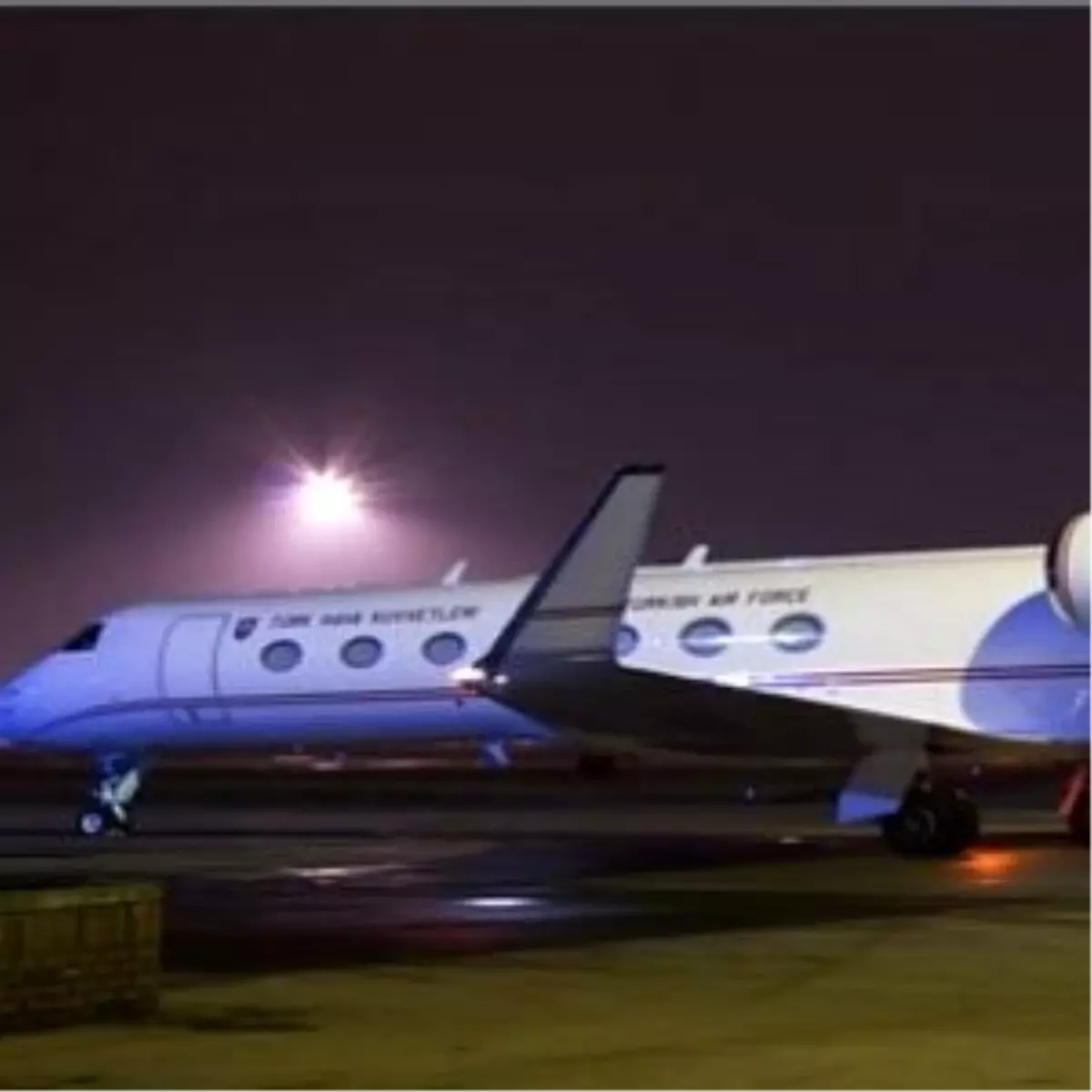 Libya\'ya 2 Uçakla 22 Ton Gıda Malzemesi Gönderildi