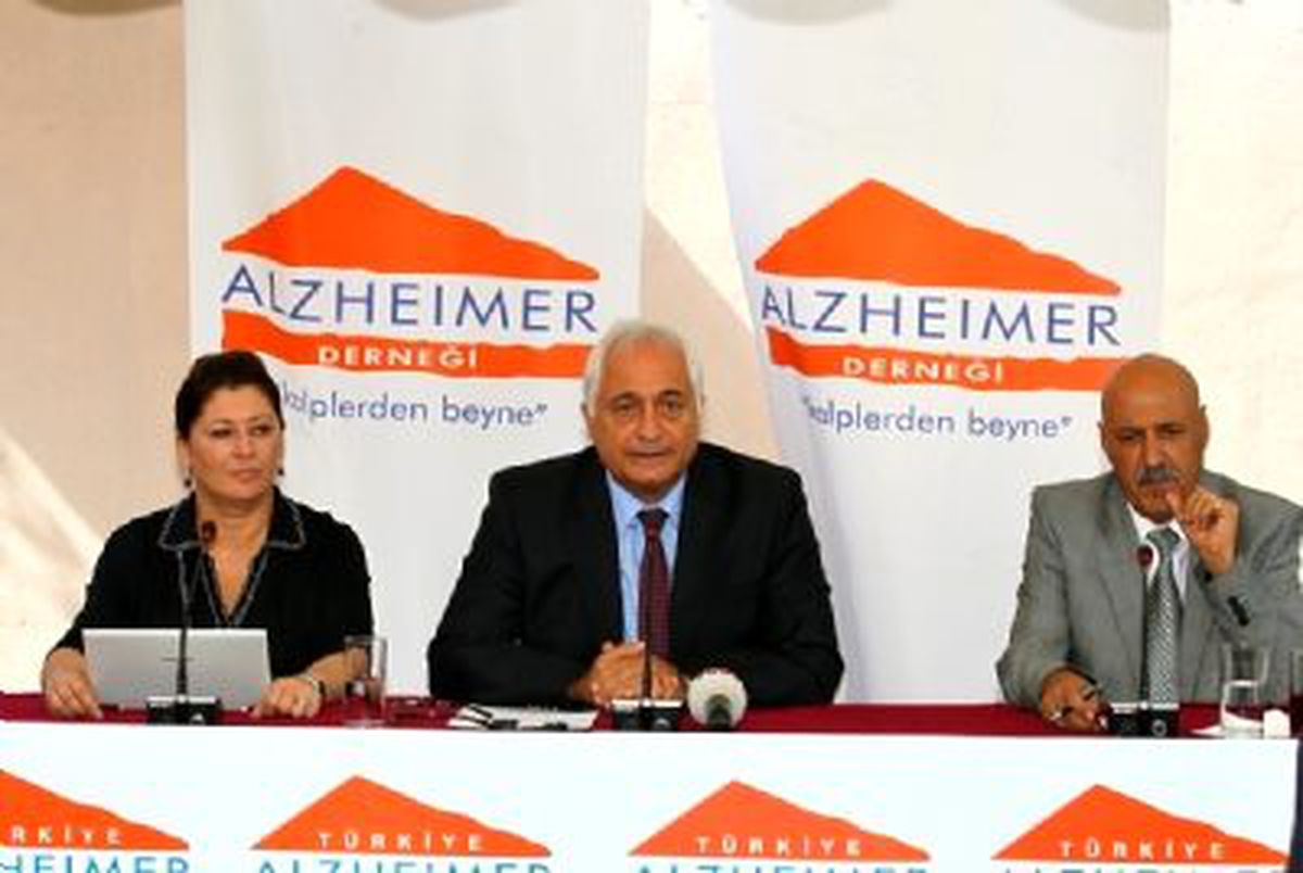'Türkiye Alzheimer Derneği', 21 Eylül Dünya Alzheimer Günü'nde Hastalığa Dikkat Çekti
