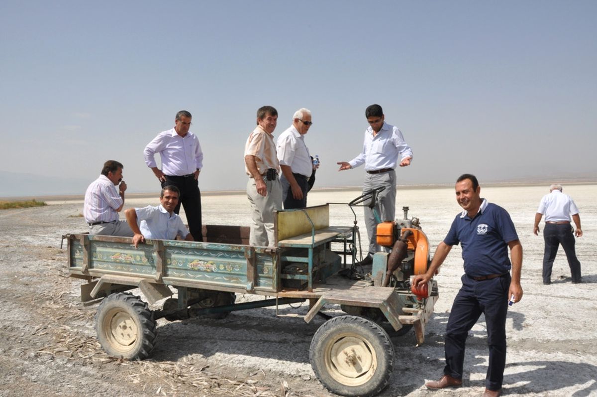 Akşehir Gölü\'nde Kuş Ölümlerinin Nedeni Metan Gazı