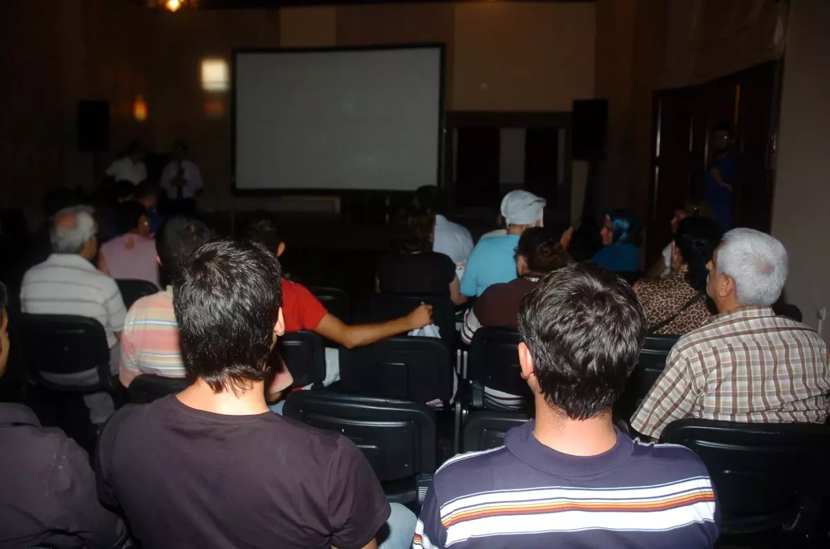 Altın Koza\'da Görme Engellilerin Sinema Keyfi