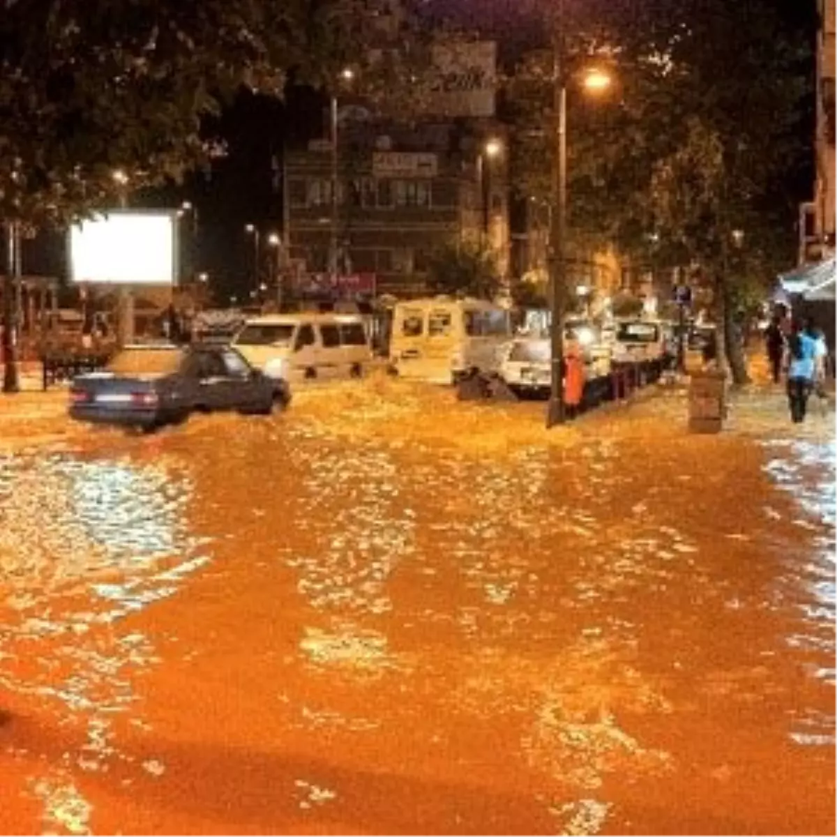Bandırma Sağanak Yağışa Teslim