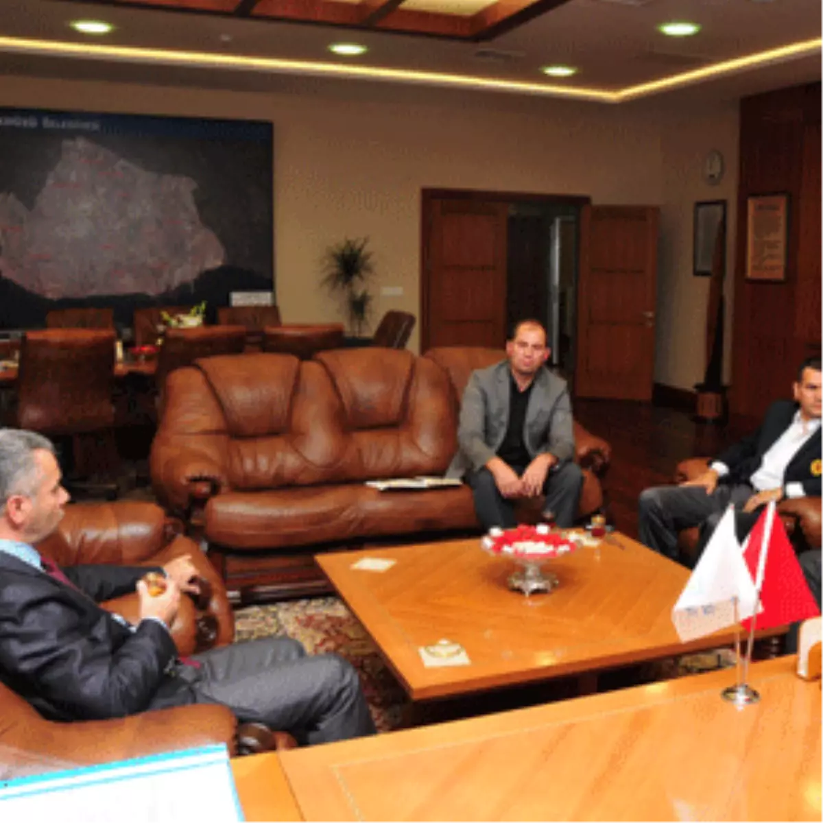 İlçe Emniyet Müdürü Yanmaz\'dan Başkan Uzun\'a Ziyaret