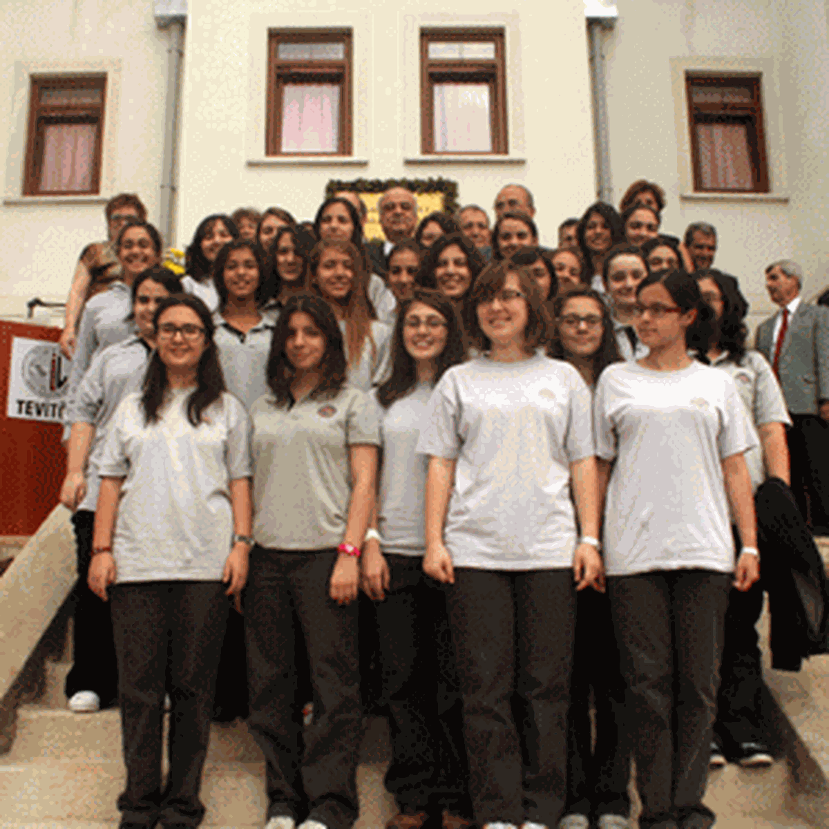 Türkan Sedefoğlu Burs Fonundan TEVİTÖL\'e Anlamlı Bağış