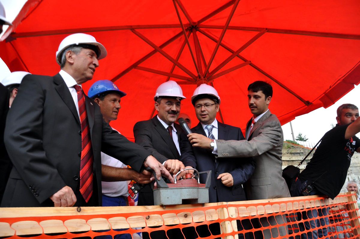 Zonguldak'ta Özel Okulun Temeli Atıldı