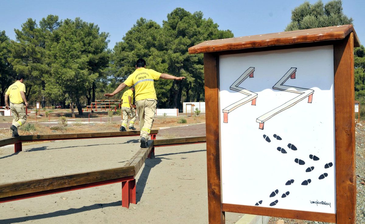 Orman Komandolarına Karikatürlü Eğitim