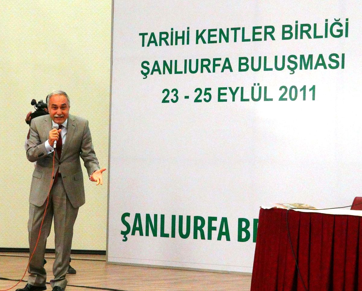 Tarihi Kentler Birliği Toplantısında 'kürdistan' Gerginliği