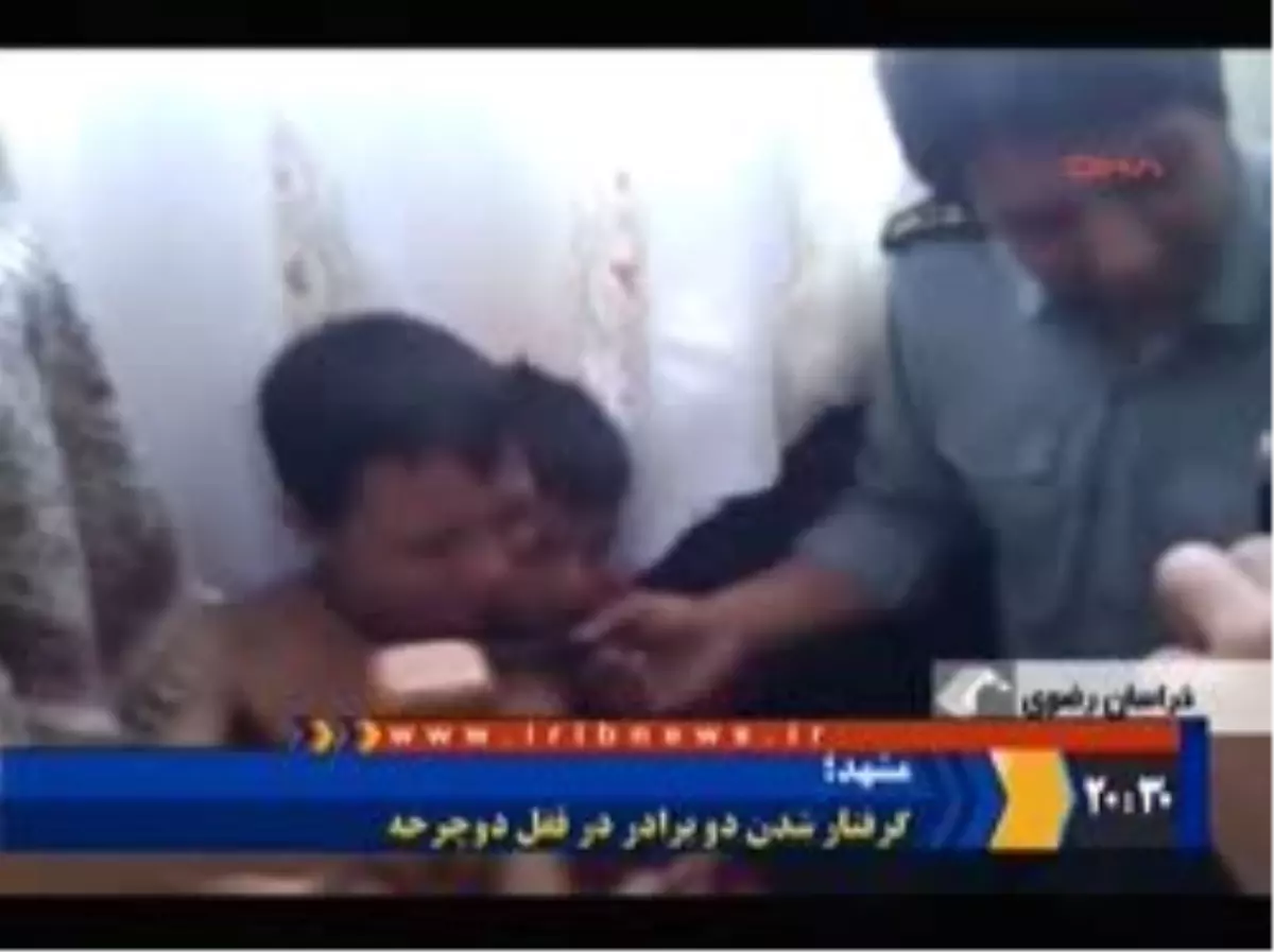 Yaramaz Kardeşler Boyunlarından Birbirlerine Kilitli Kaldı