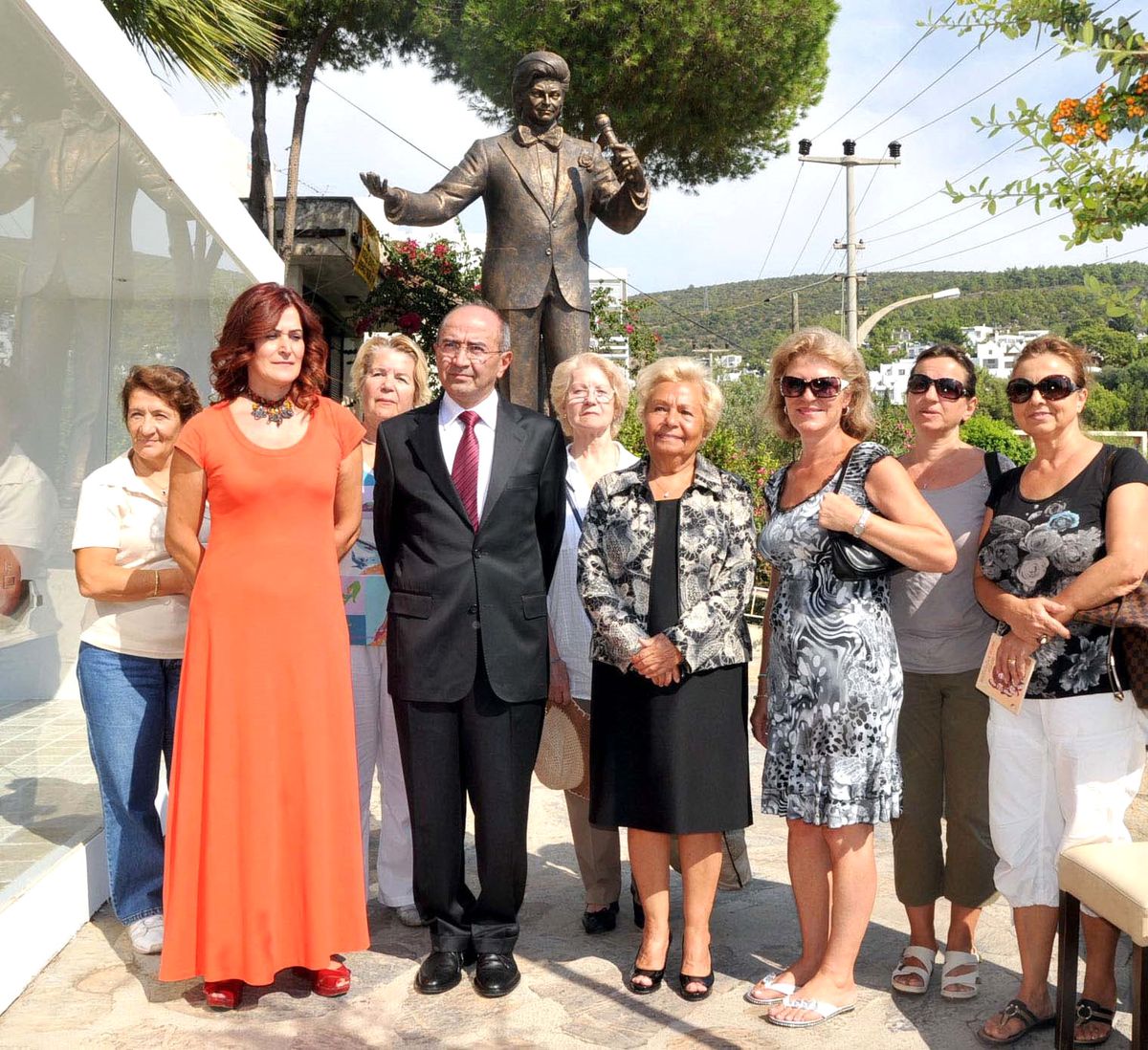 Zeki Müren Dualarla Anıldı