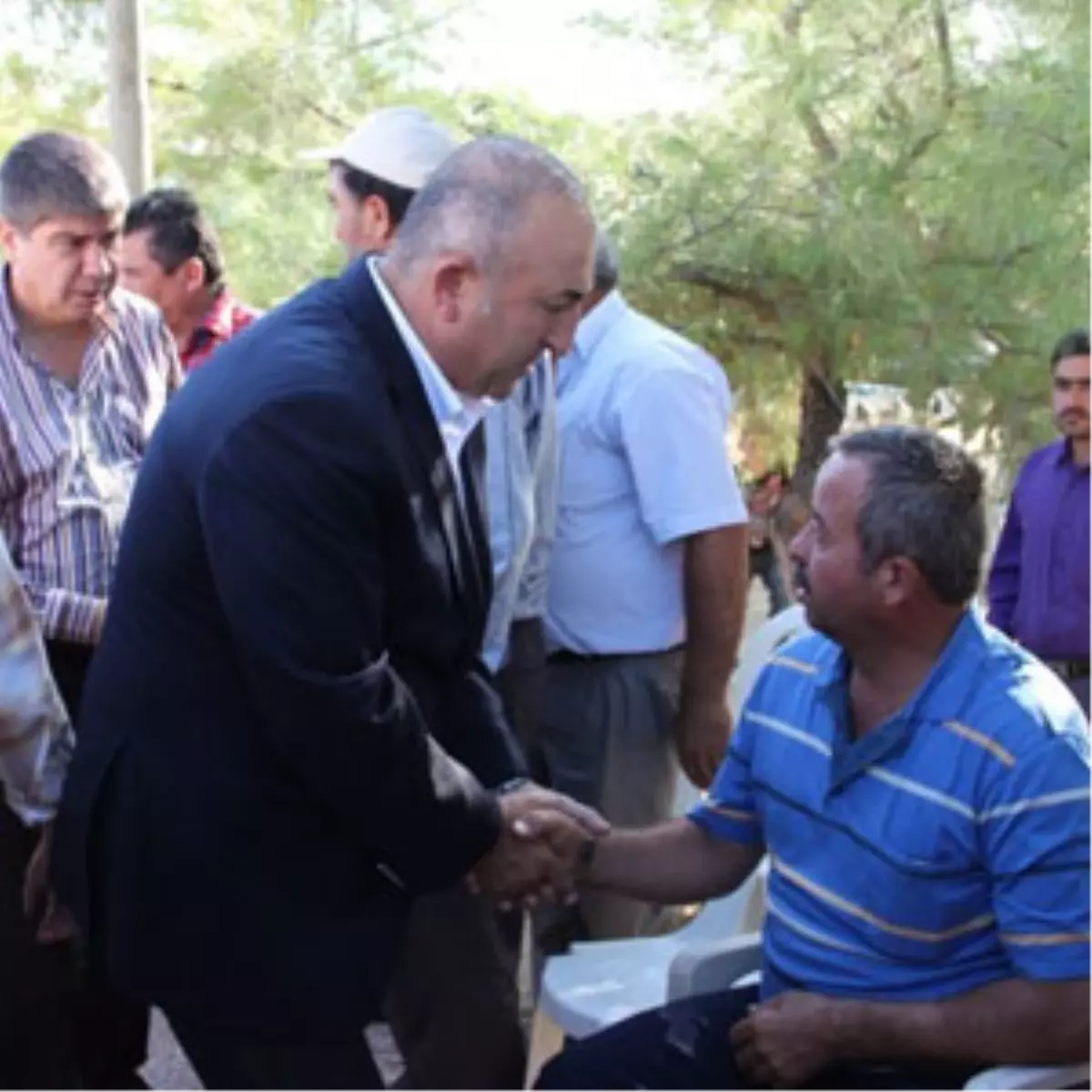 AK Parti Milletvekilleri Kaçırılan Öğretmenin Evini Ziyaret Etti