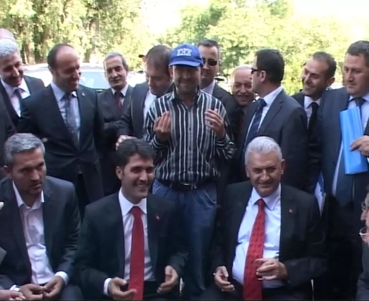 Bakandan Harçlık Aldı