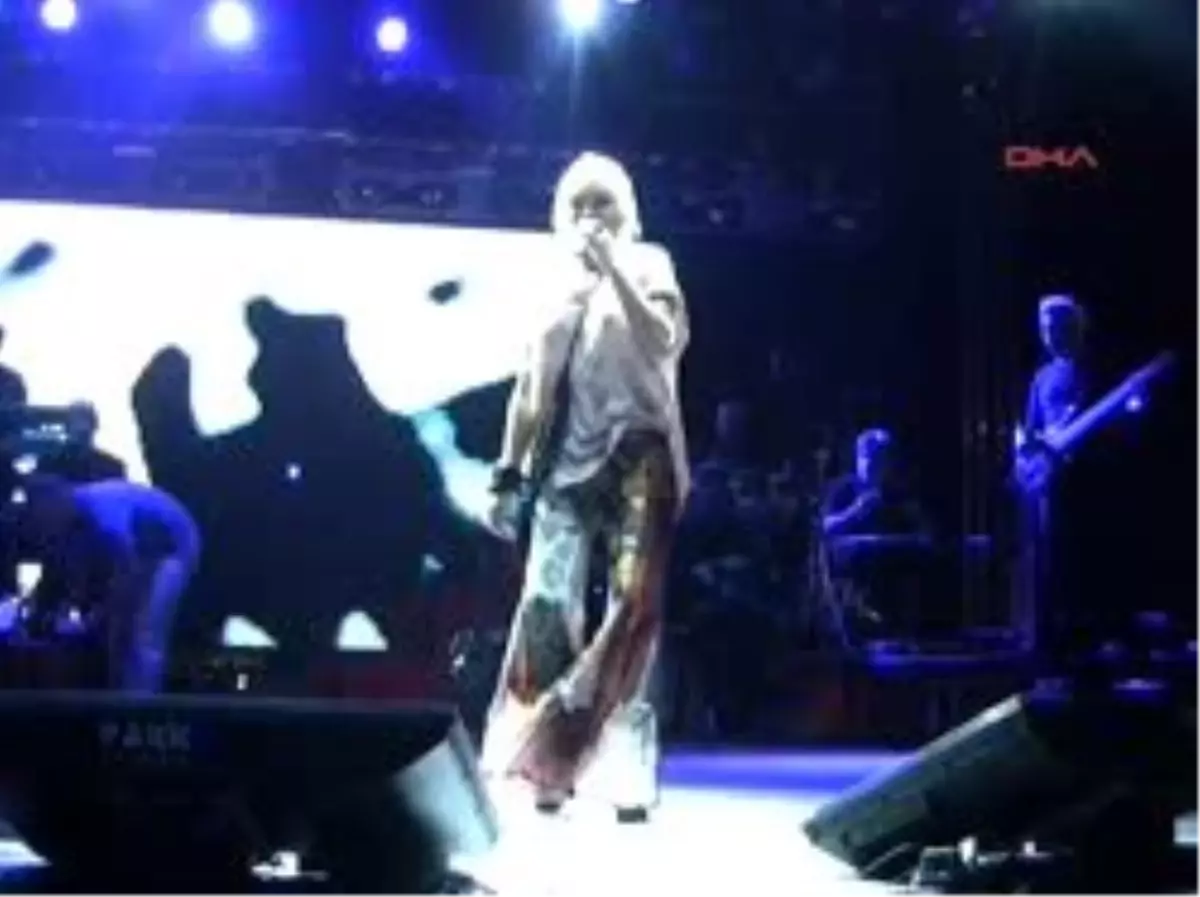 Süperstar Ajda , Denizli\'yi Salladı