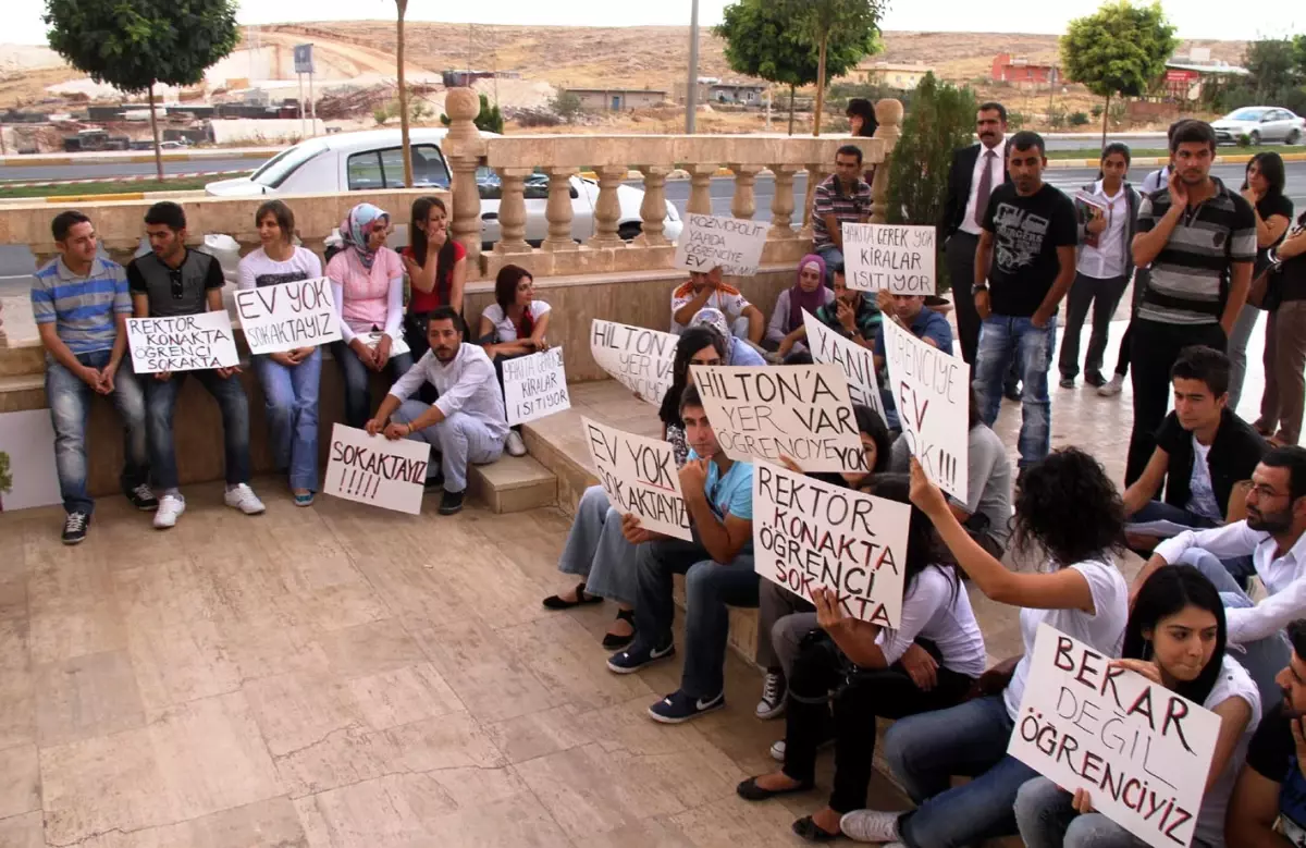 Mardin\'de Üniversite Öğrencilerinden Yurt Eylemi