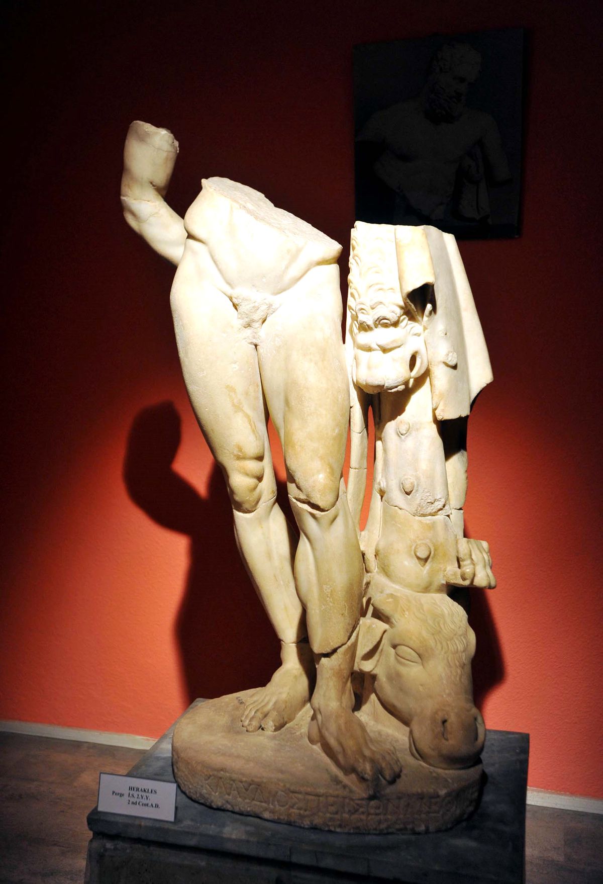 Yorgun Herakles, Artık Evinde