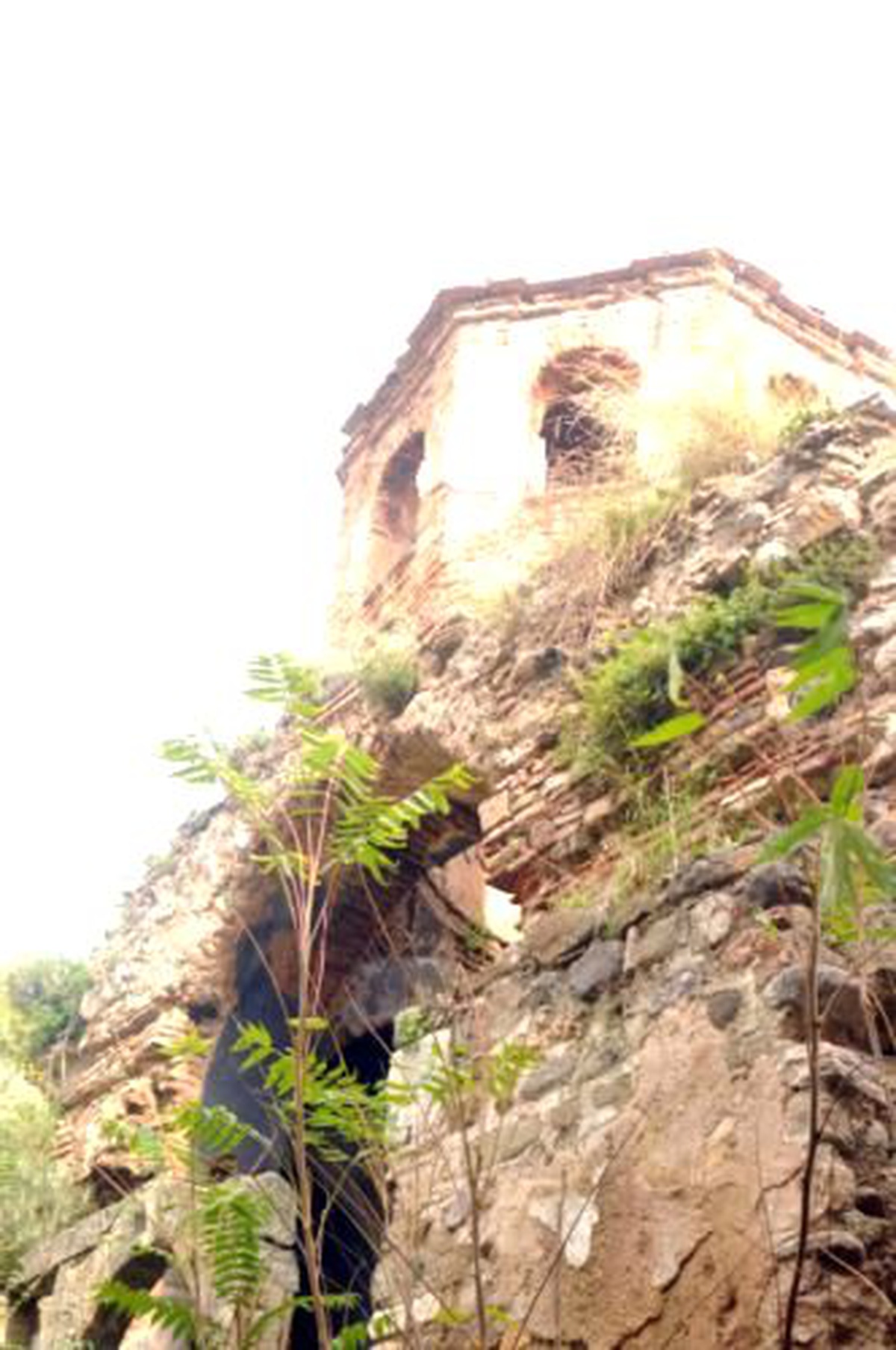 Bakanlık, Satılık Kilise İçin Çözüm Arayışında