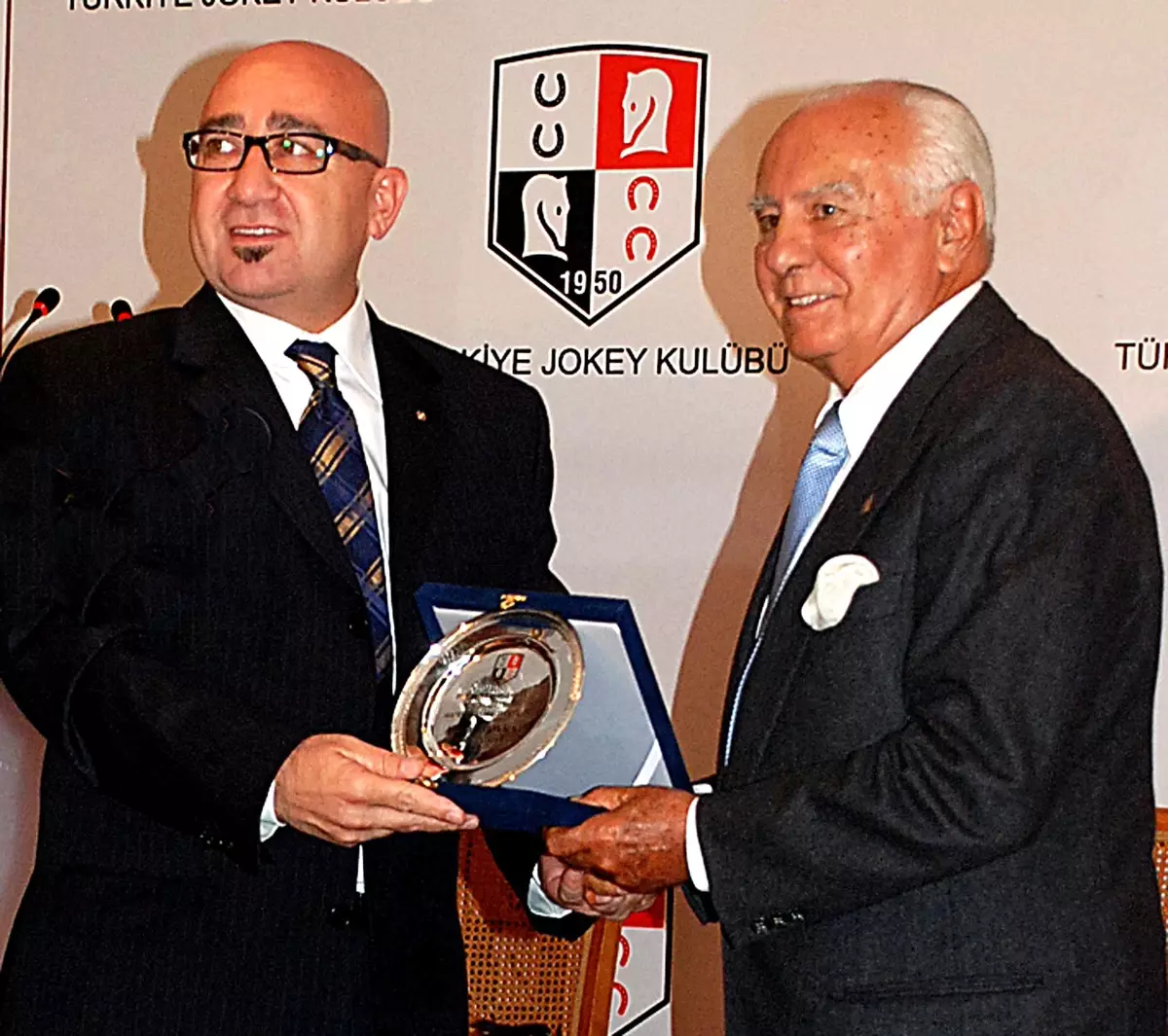 Dha\'ya Türkiye Jokel Kulübü\'nden Ödül