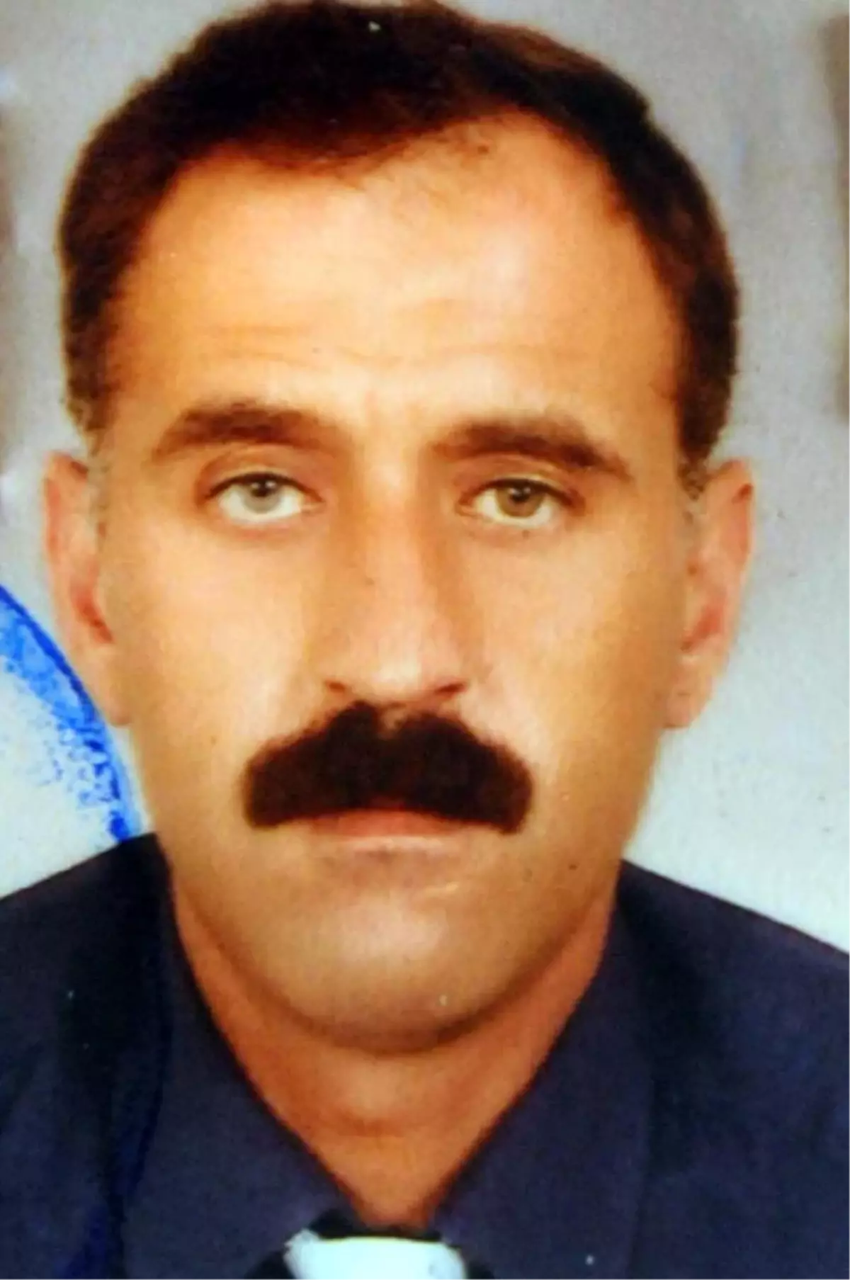 Evinin Çevresinde Otomobille Gezen Hasmını Öldürdü