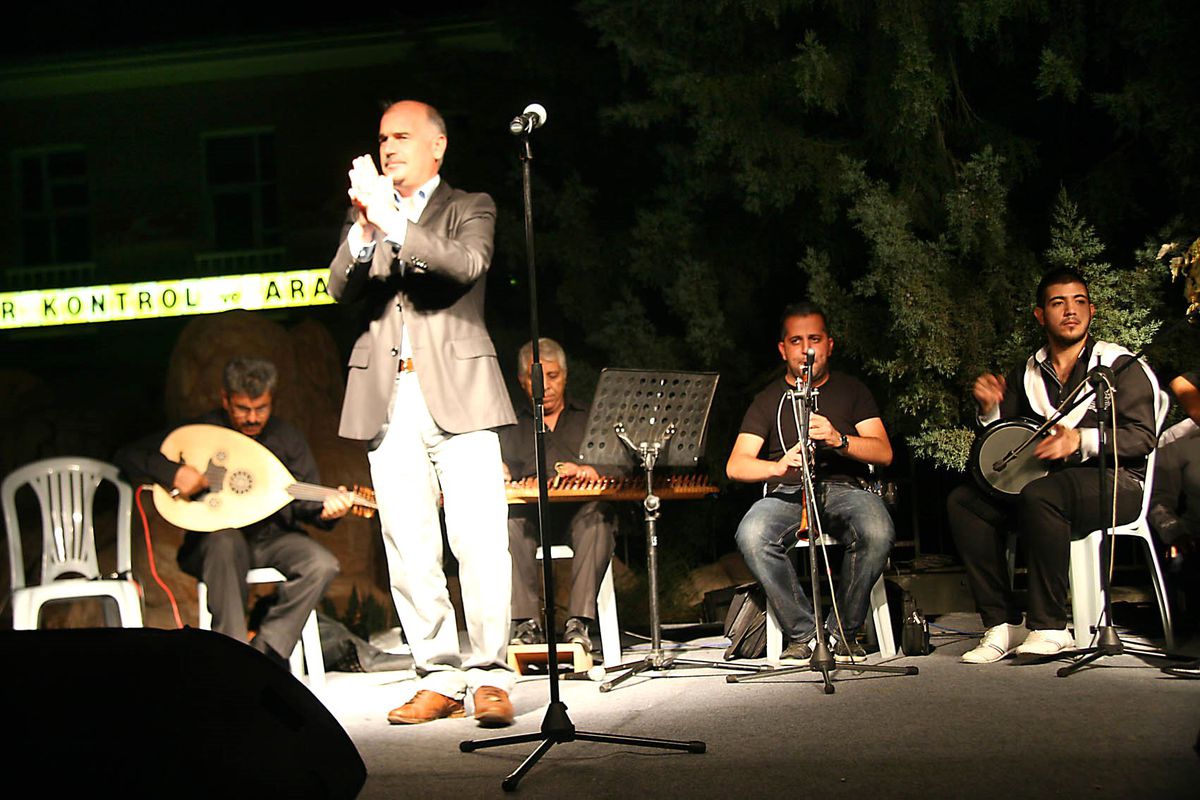 Festival Coşkuyla Geçiyor