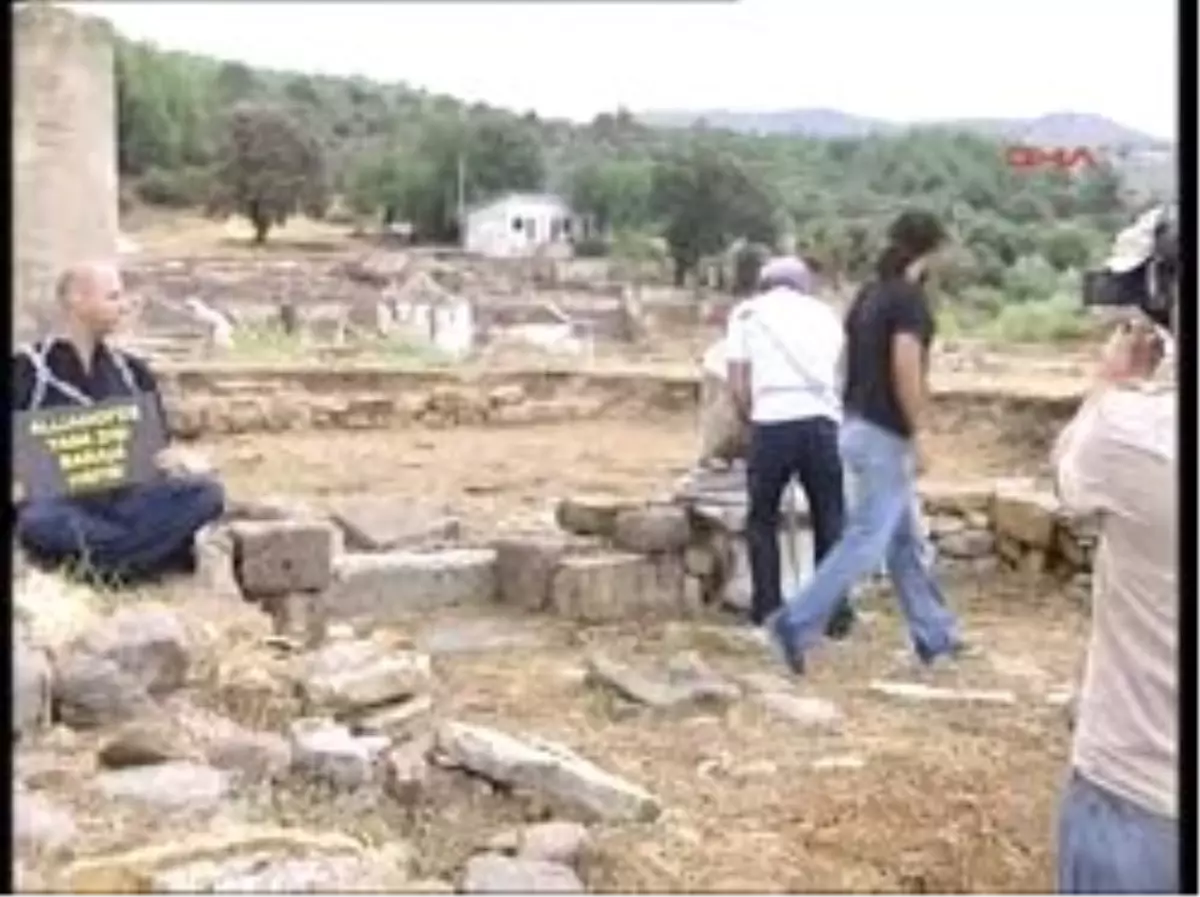 Allianoi\'deki Zincirli Eyleme Dava