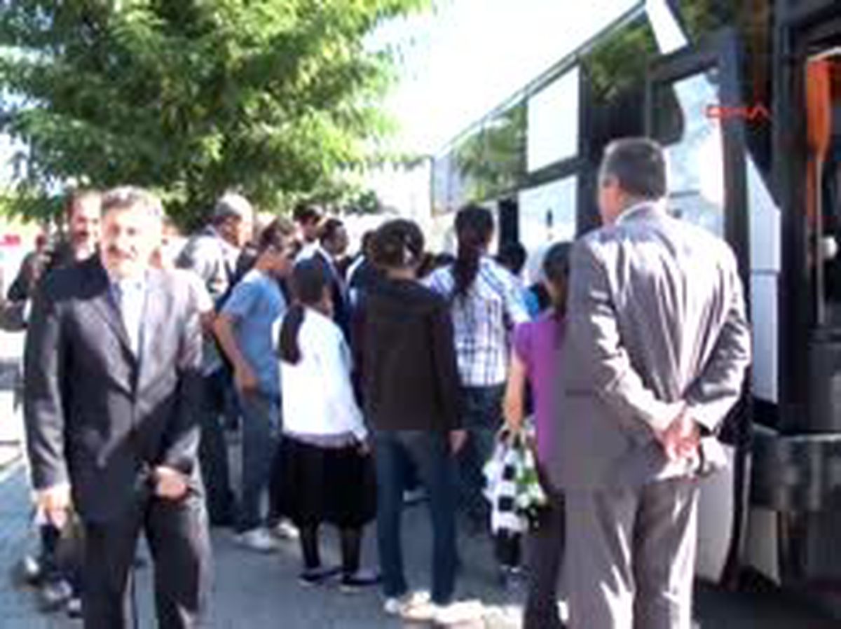 Züleyha'dan Ders Gibi Konuşma Ben Bir Kürt Kızıyım, Kimse Ayırmaya Kalkmasın