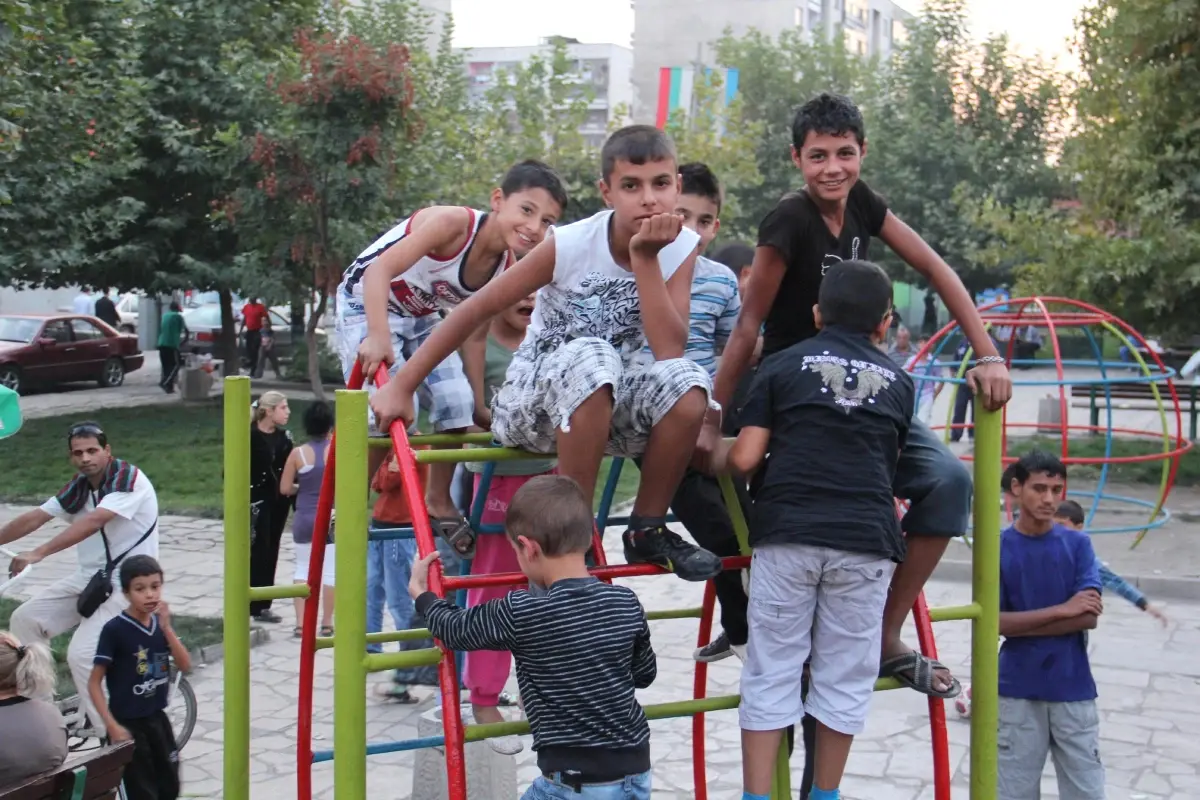 Bulgaristan\'da Trafik Kazasıyla Başlayan Olaylar Etnik Çatışmaya Dönüştü