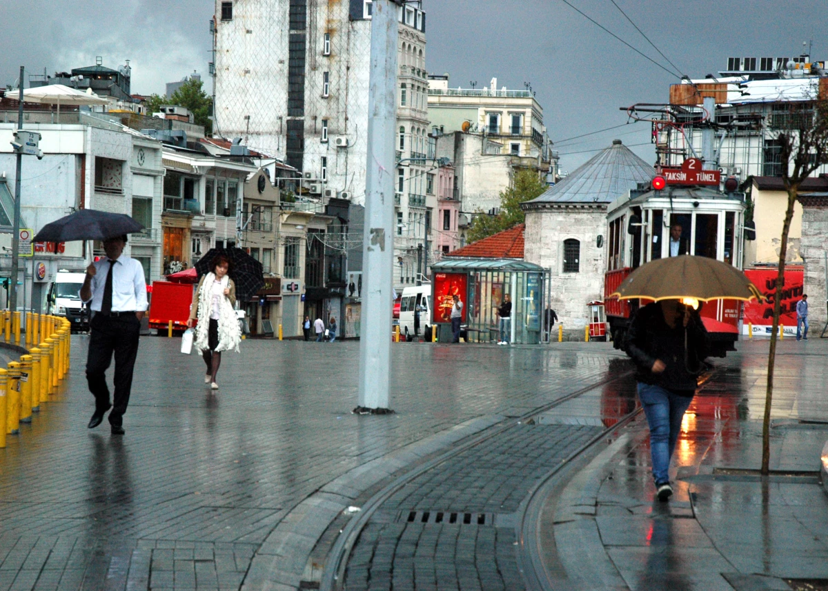 Yağmur Kazaları da Beraberinde Getirdi