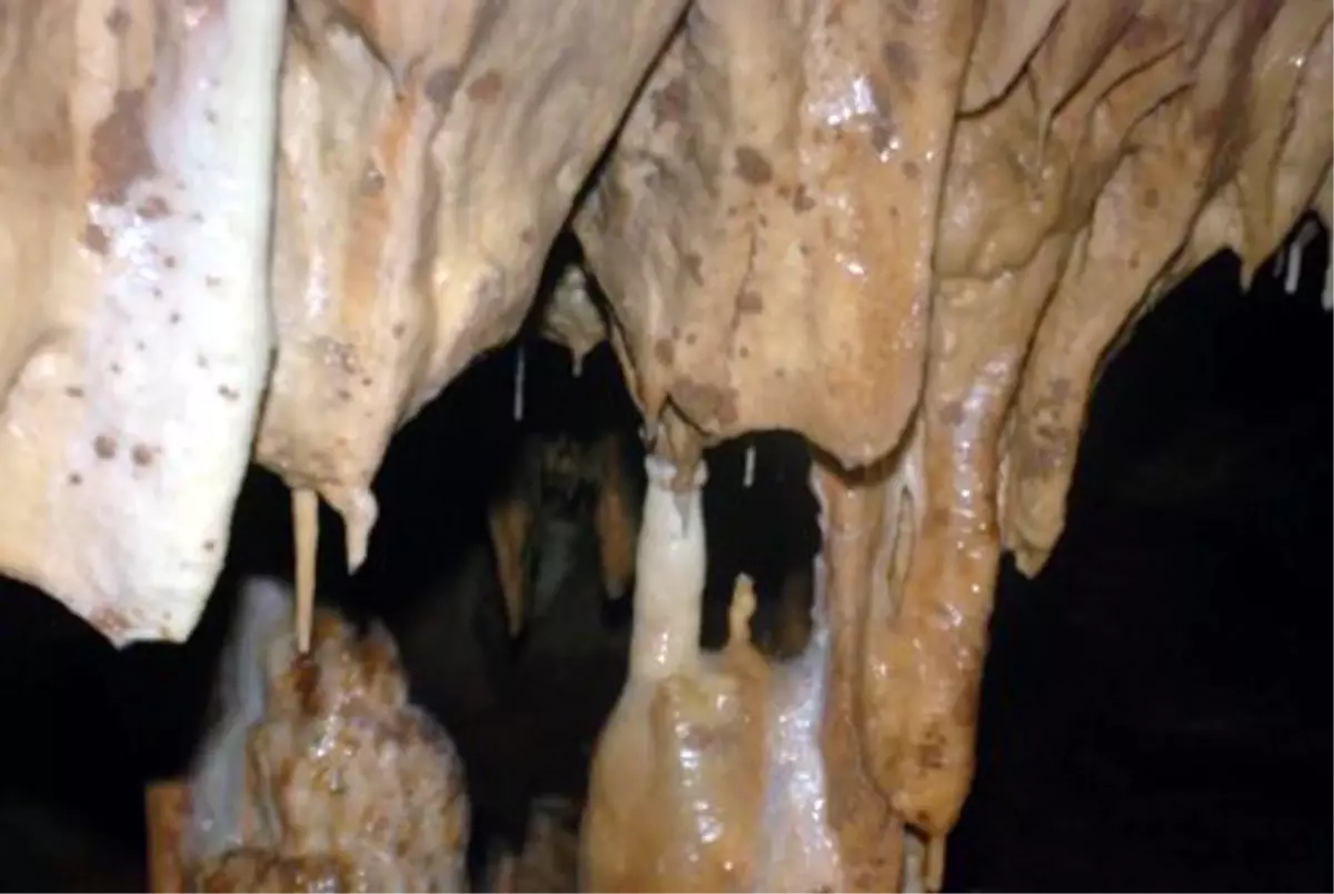 Gölbaşı\'ndaki Damlataş Mağarası Kaderine Terkedildi