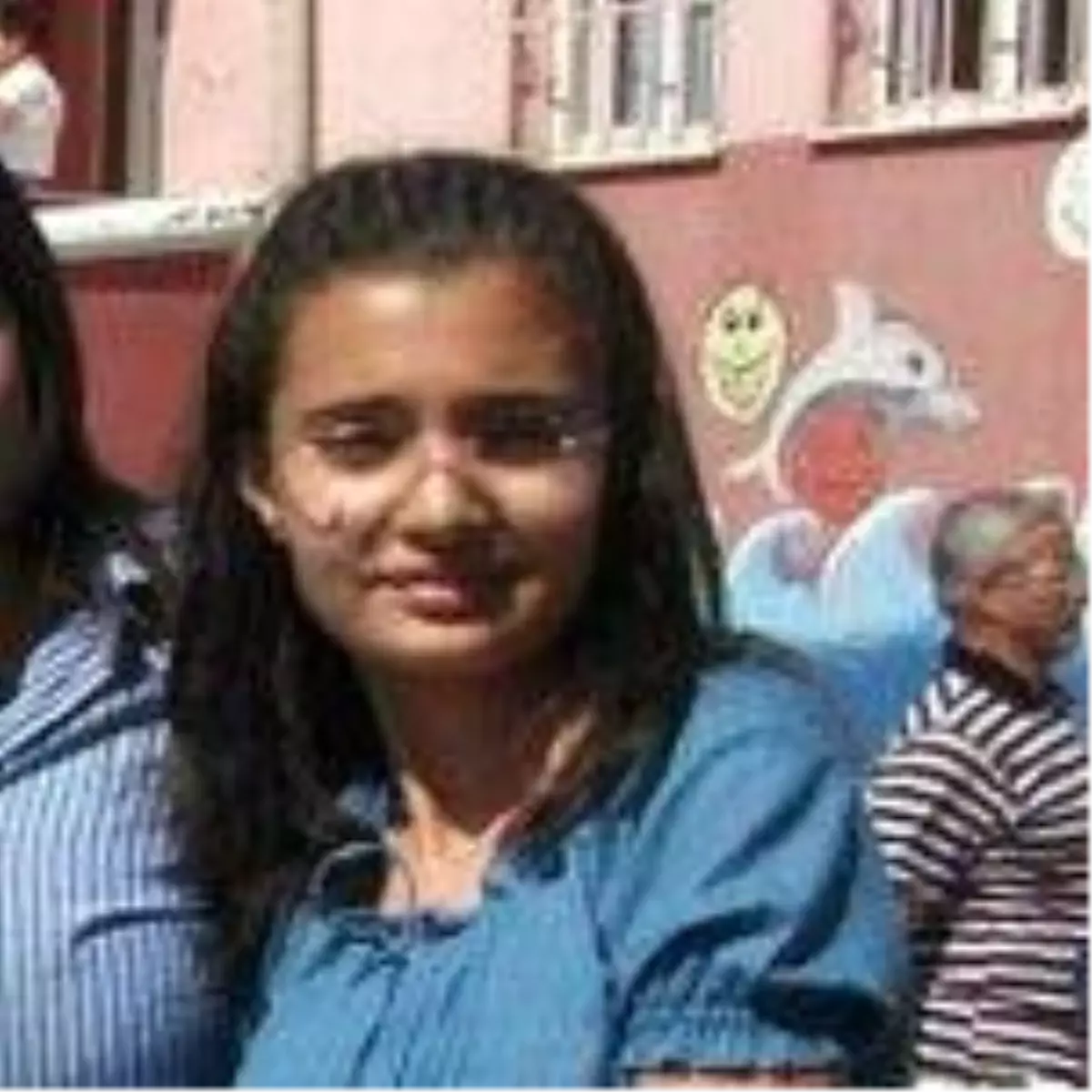 8\'inci Kattan Düşen Kız Öldü