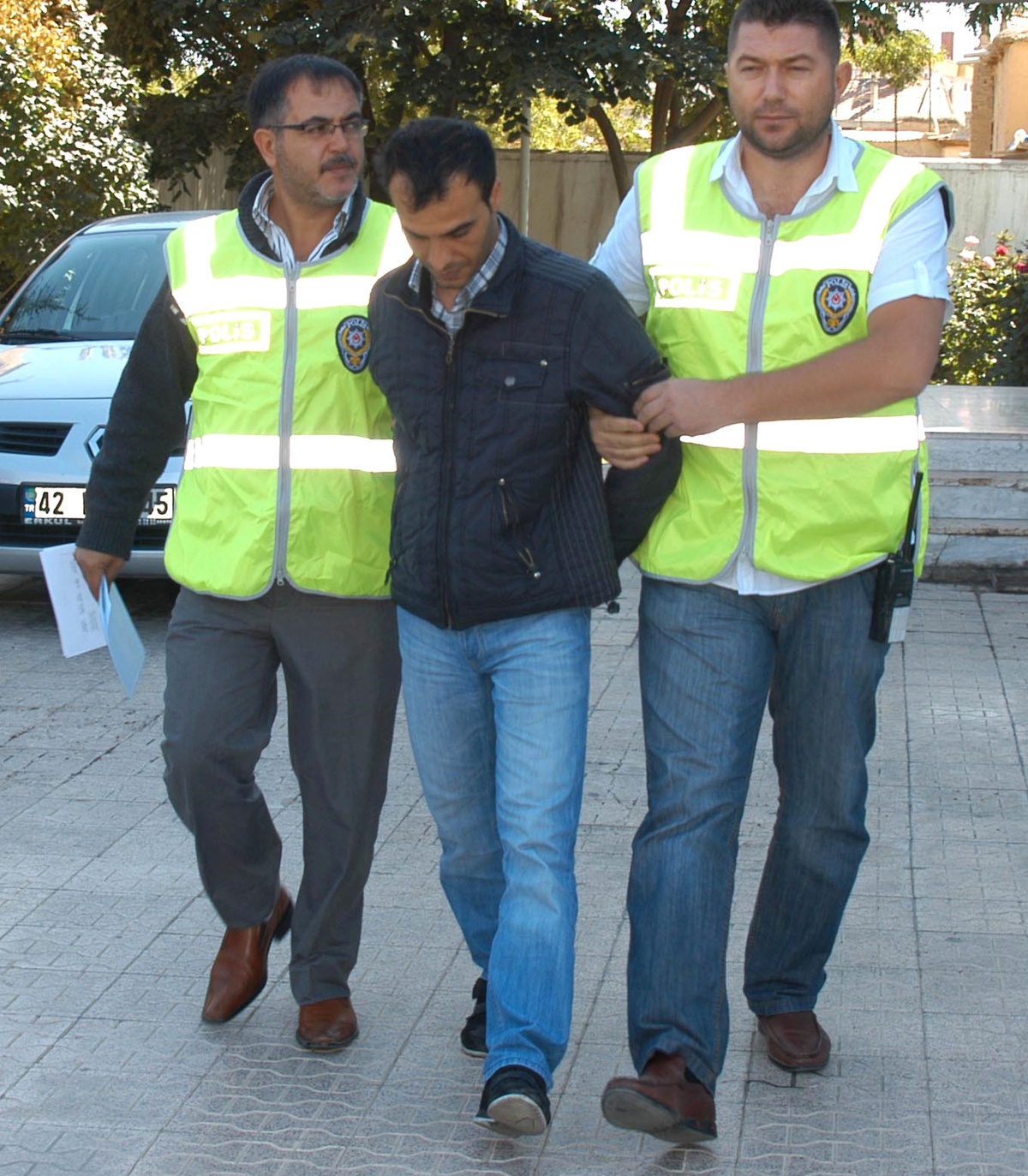 8 Otomobili Kundaklayan Şüpheli: 'moralım Bozuktu Yaktım'